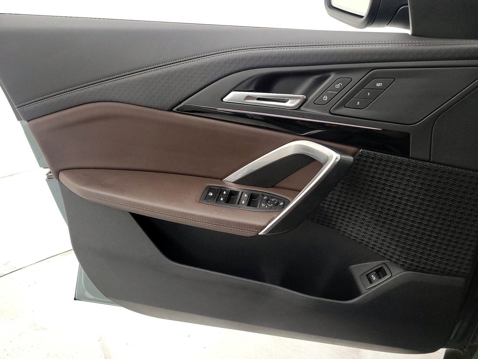 2025 BMW X2 28i - Photo 13