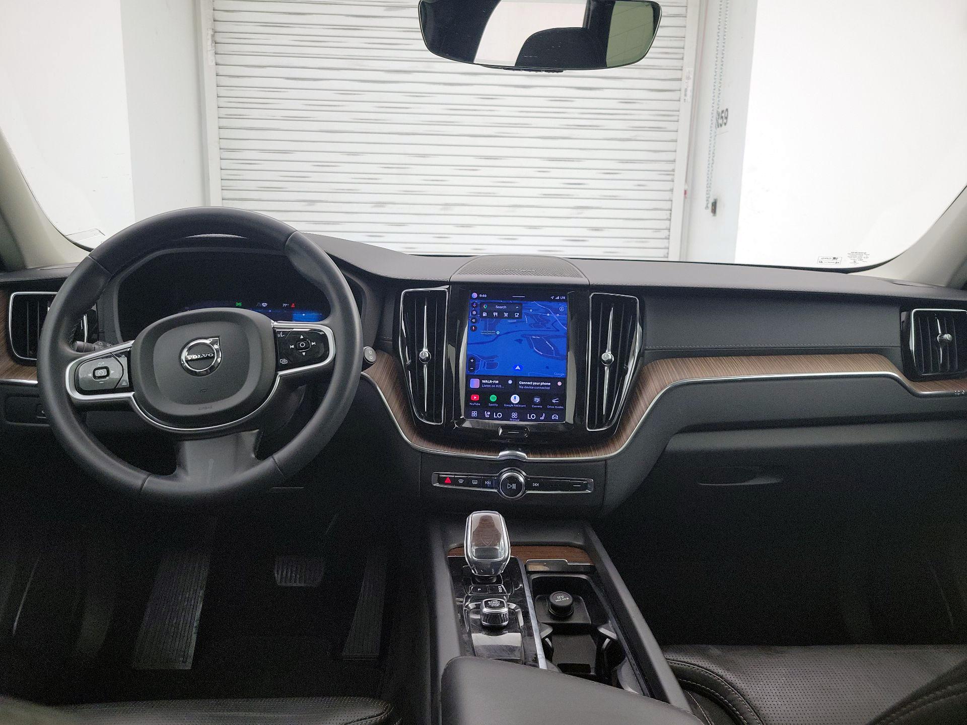 Thumbnail: 2023 Volvo XC60 - 9