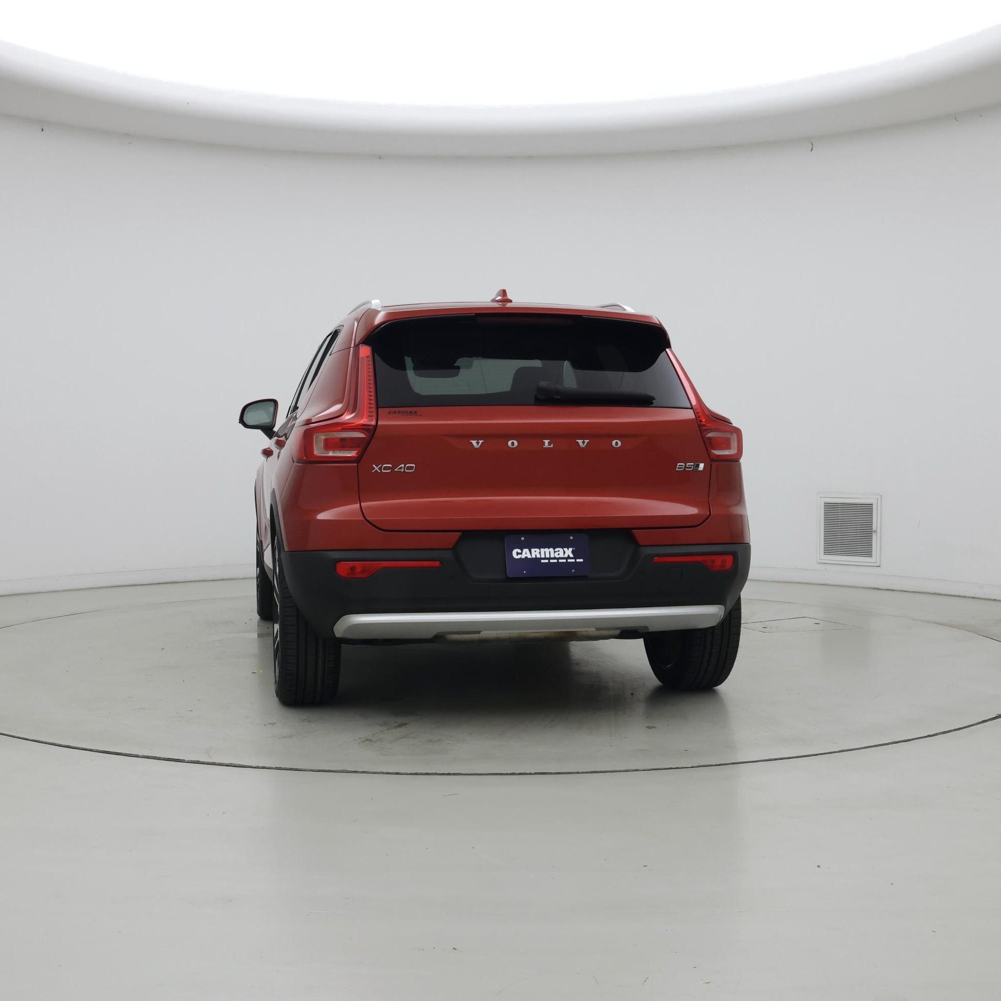 Thumbnail: 2023 Volvo XC40 - 6