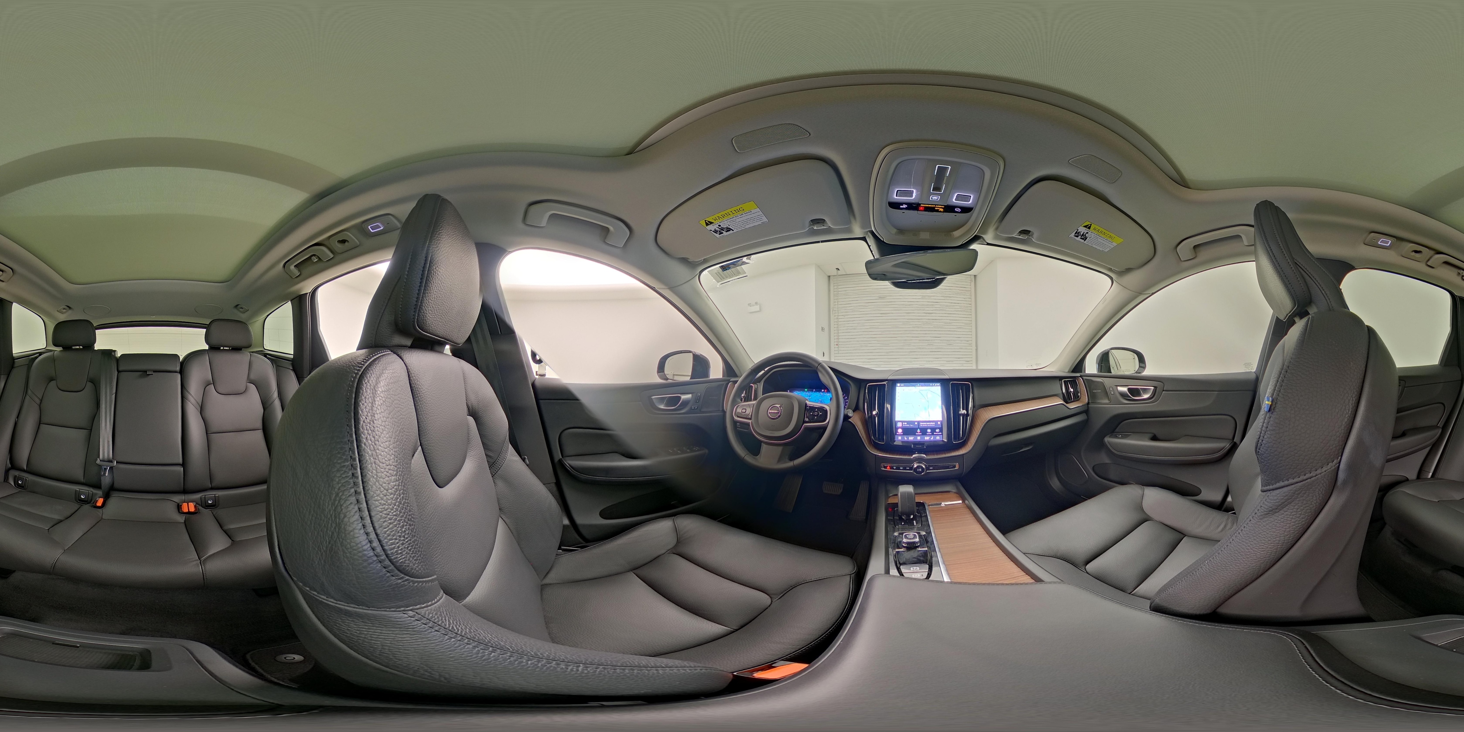 2024 Volvo XC60 Plus - Photo 27