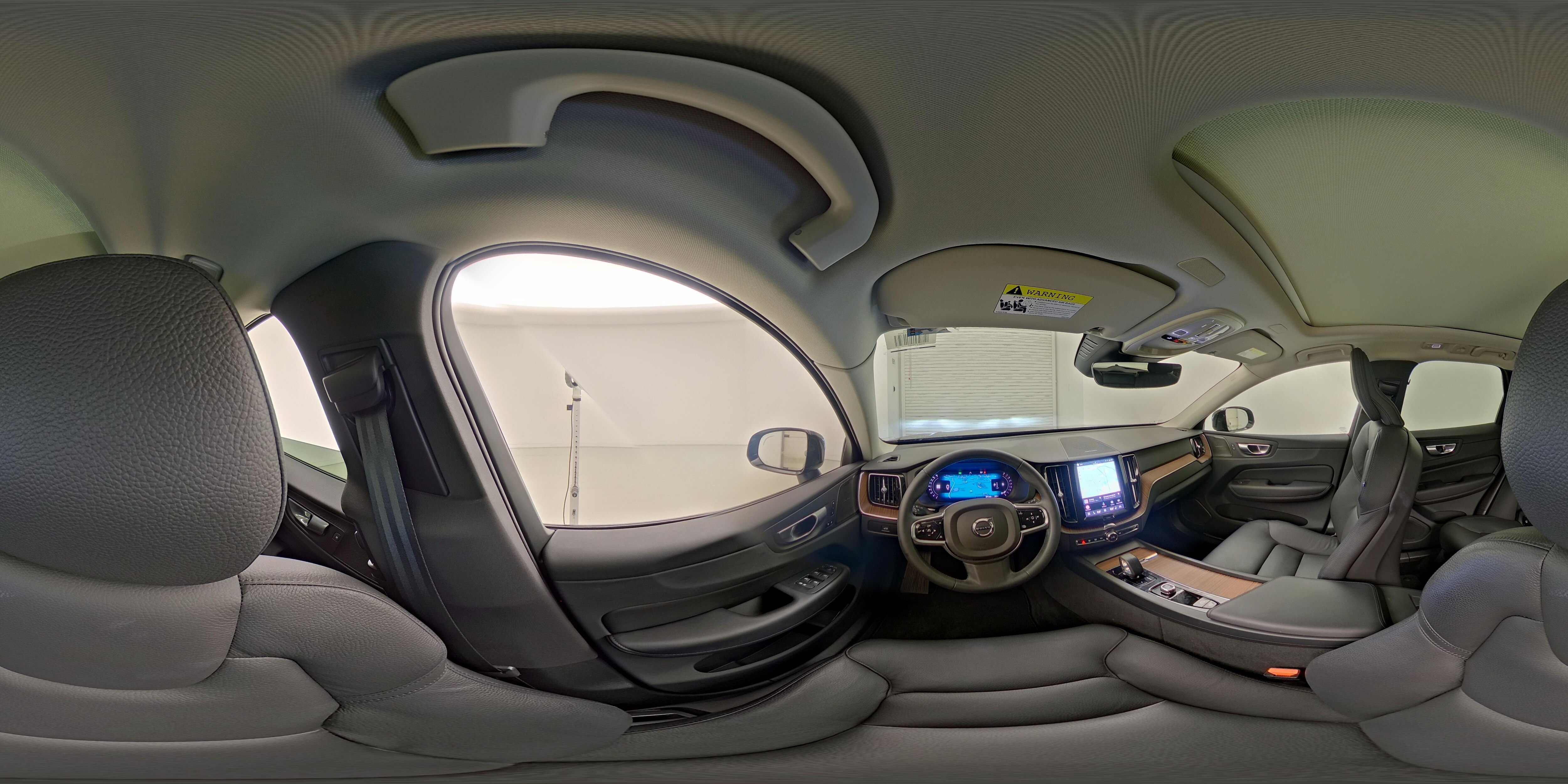 2024 Volvo XC60 Plus - Photo 29
