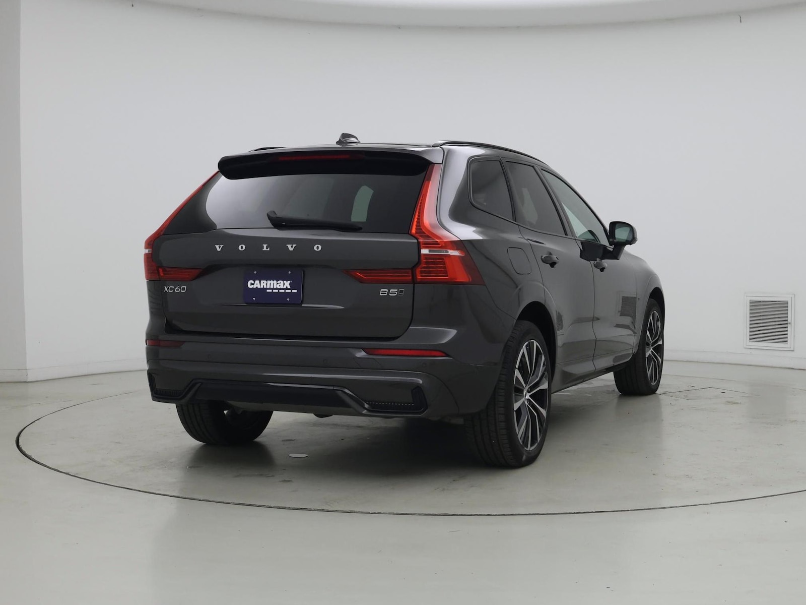 2024 Volvo XC60 Plus - Photo 9