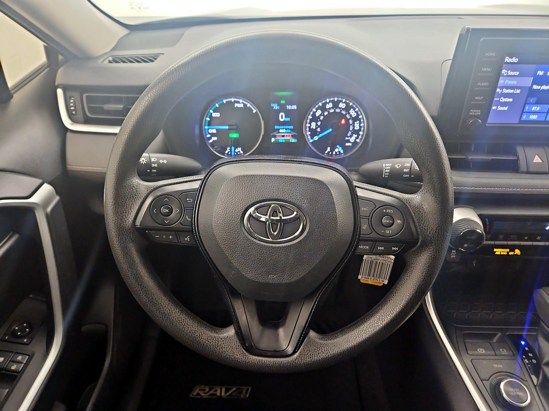 Thumbnail: 2021 Toyota RAV4 - 10