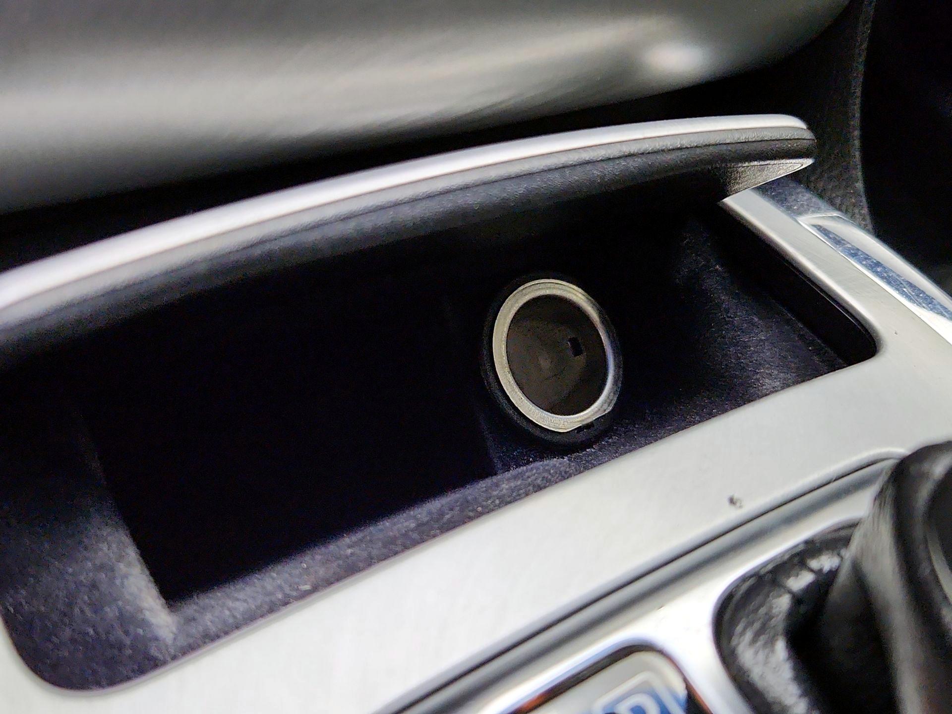 Thumbnail: 2015 INFINITI Q60 - 19