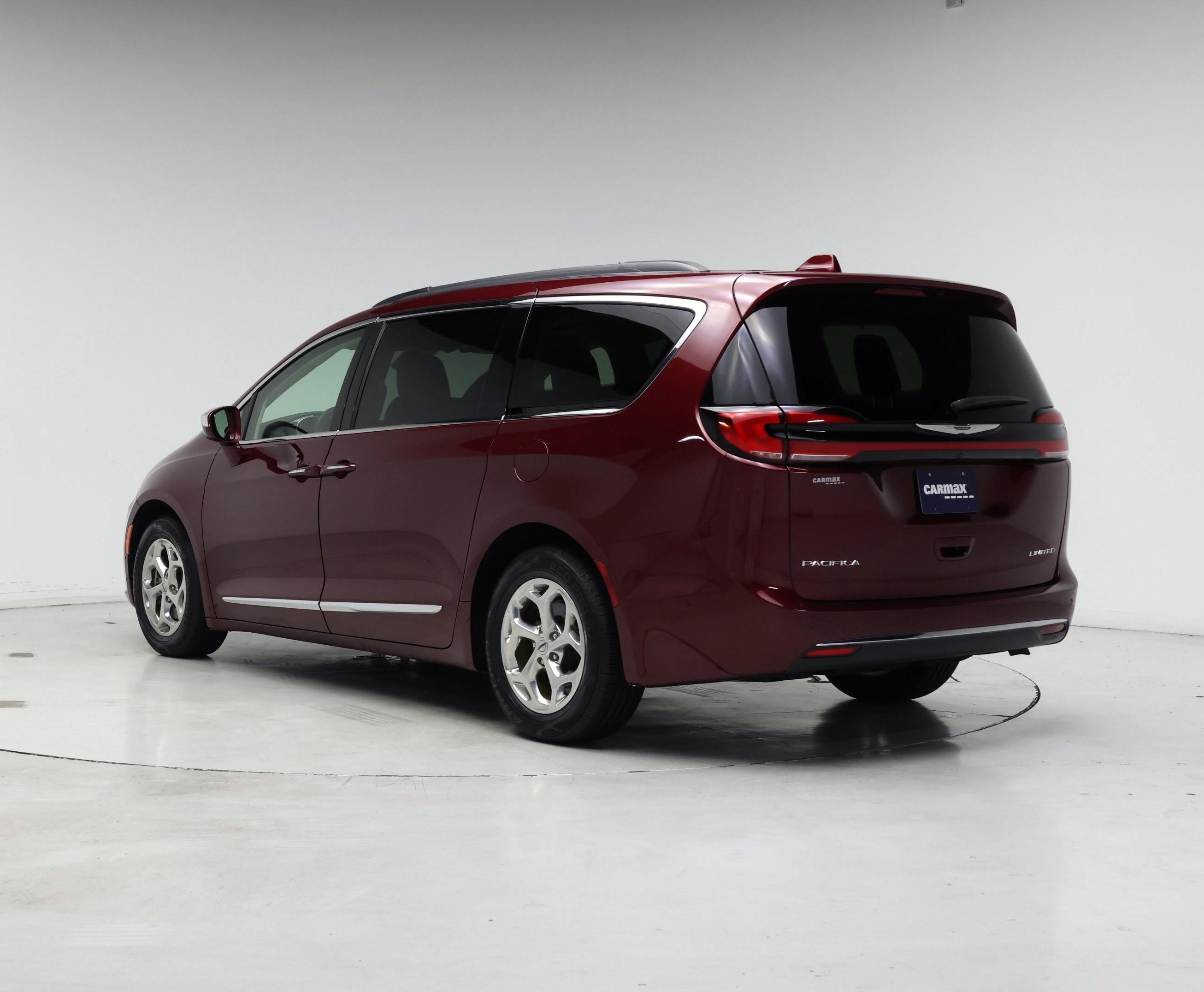 Thumbnail: 2022 Chrysler Pacifica - 2