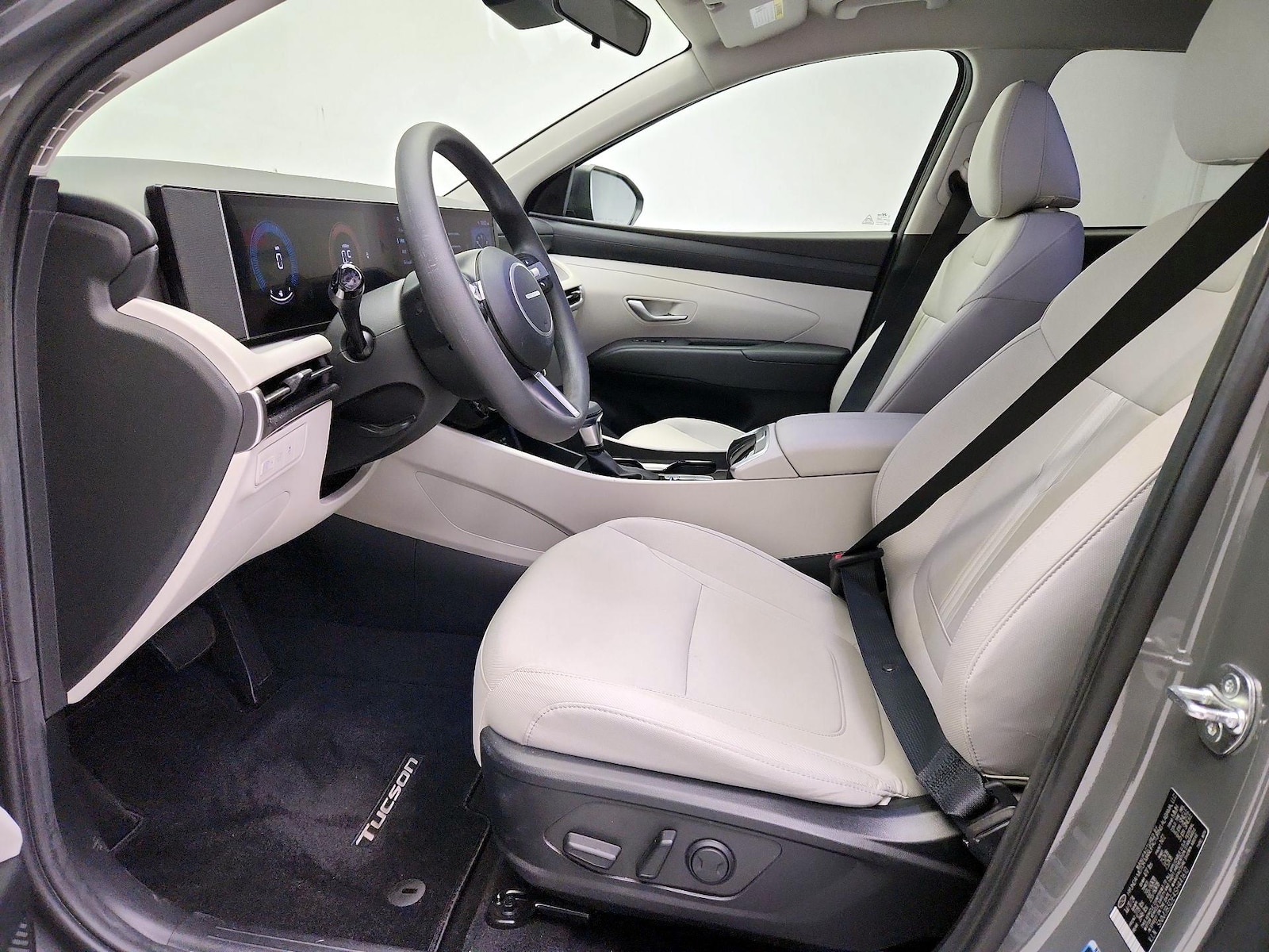 2025 Hyundai Tucson SEL - Photo 12