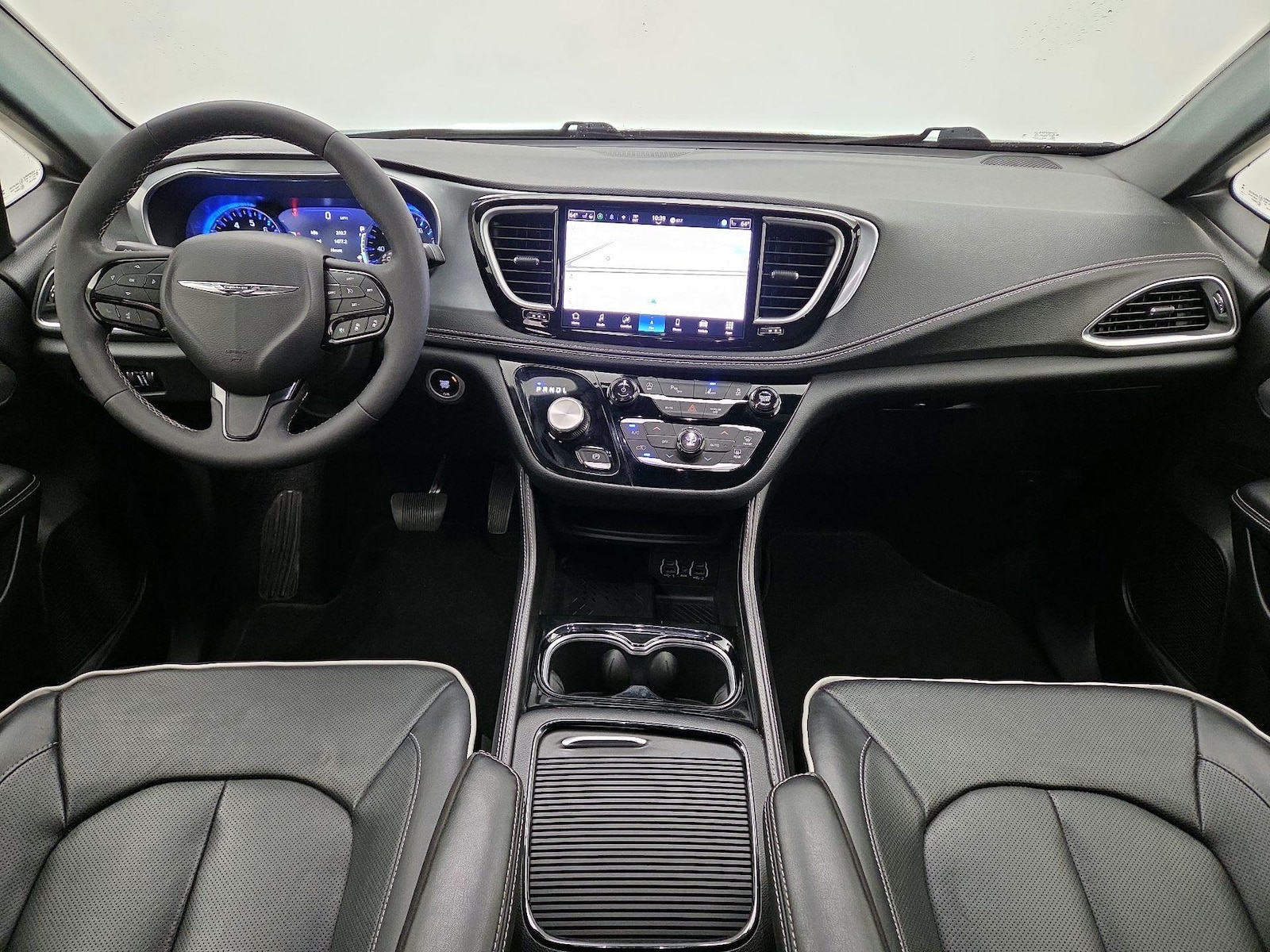 2025 Chrysler Pacifica Limited - Photo 10