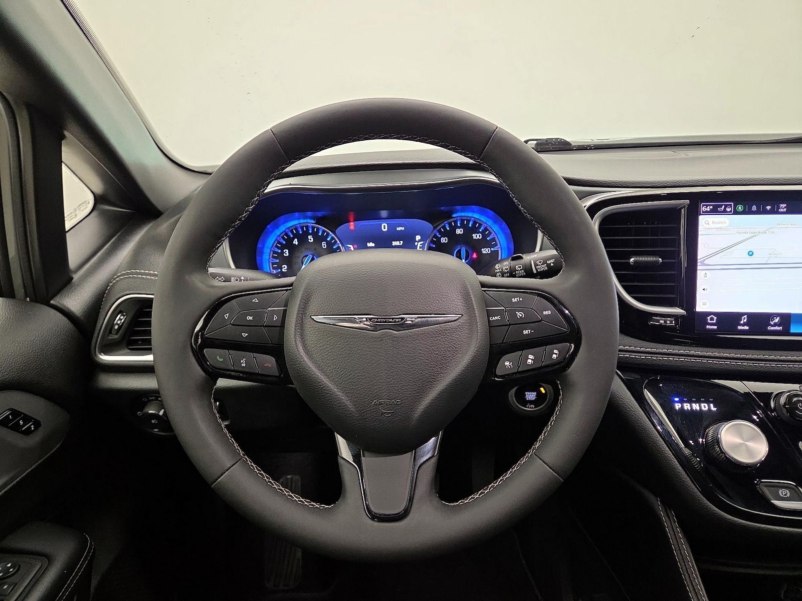 2025 Chrysler Pacifica Limited - Photo 11