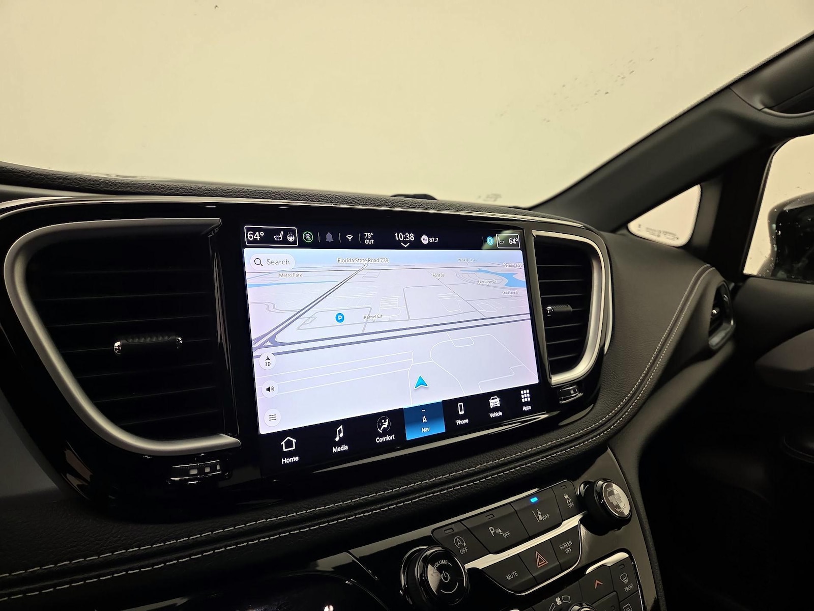 2025 Chrysler Pacifica Limited - Photo 15