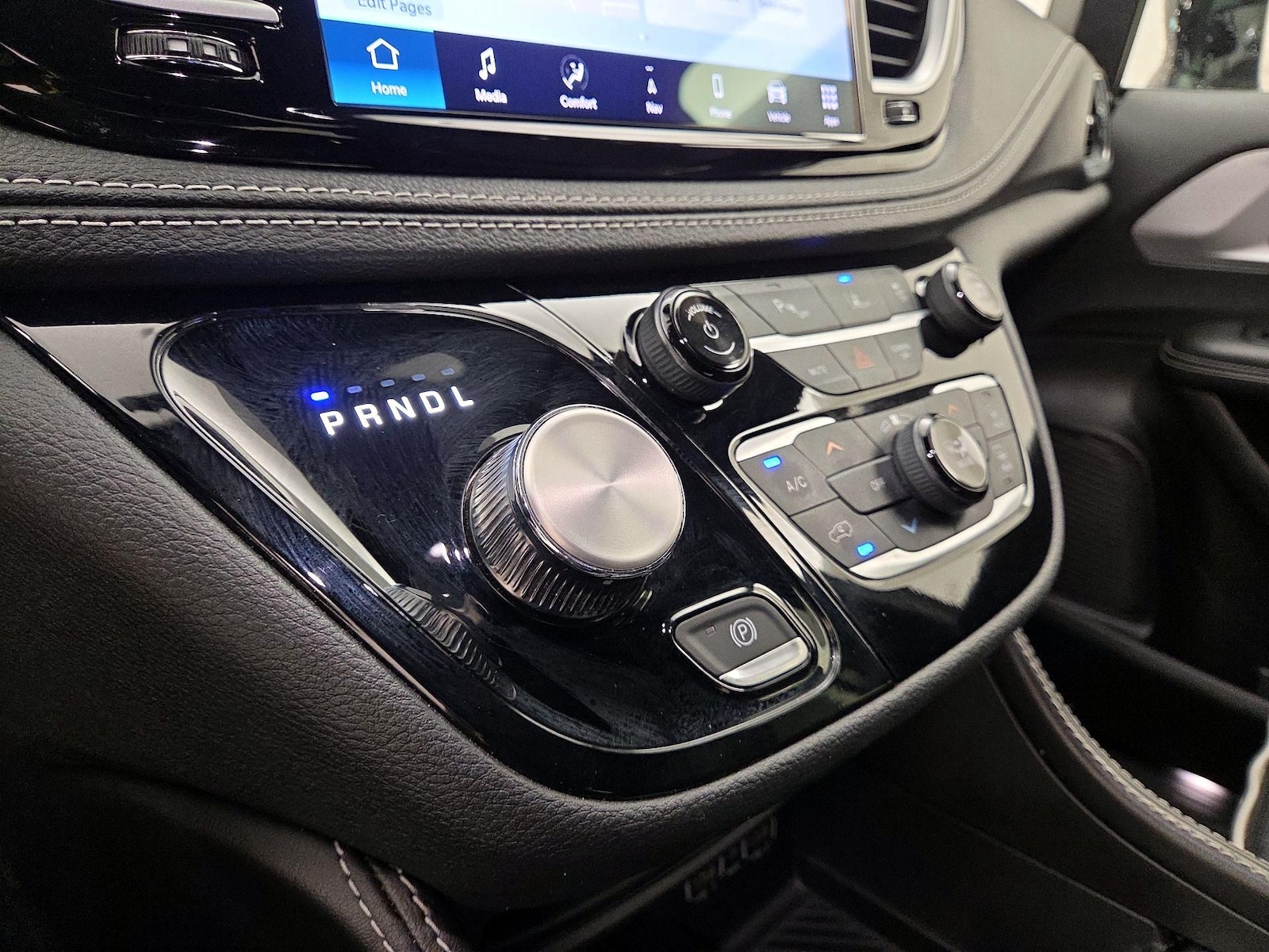 2025 Chrysler Pacifica Limited - Photo 19