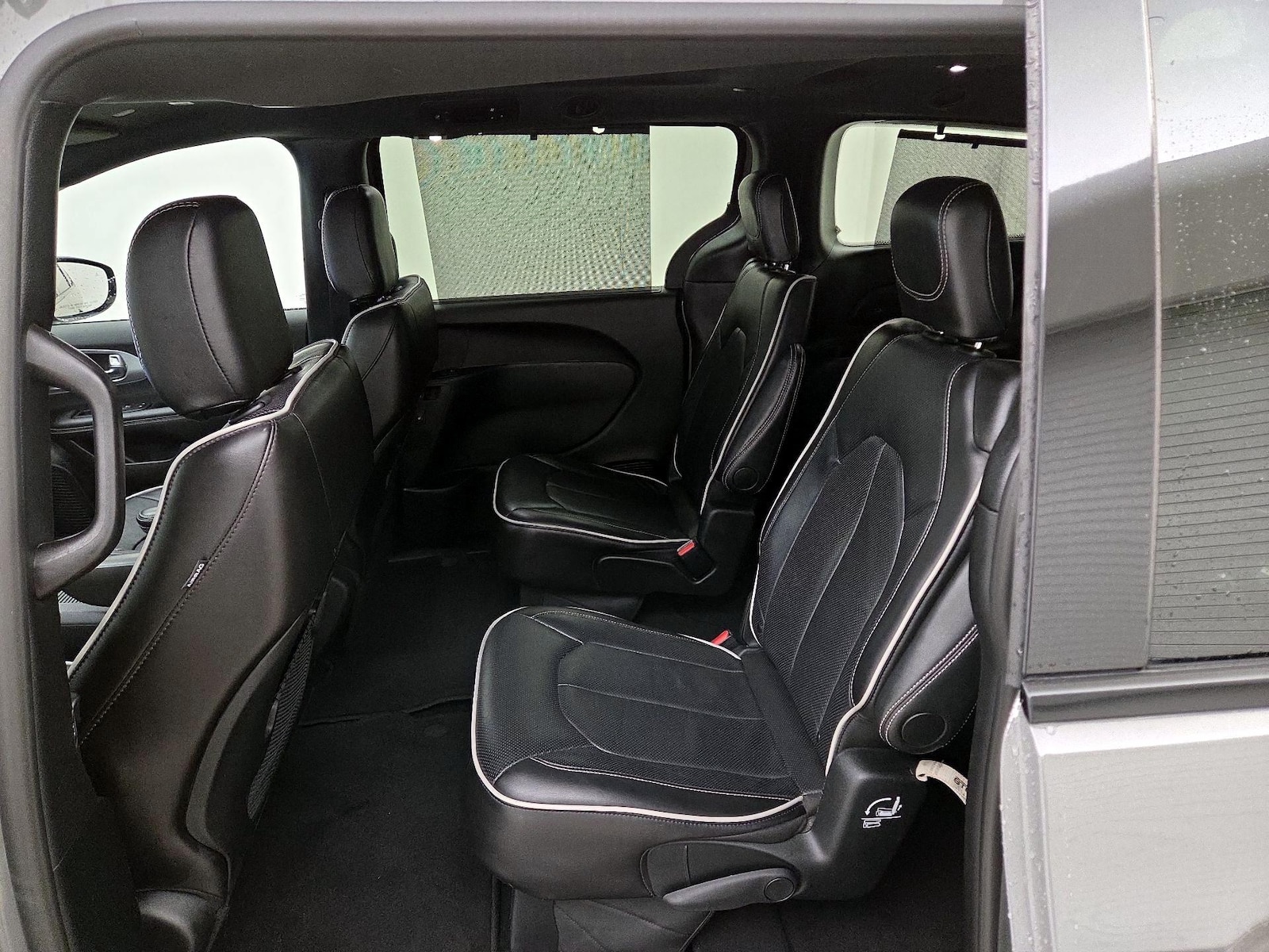 2025 Chrysler Pacifica Limited - Photo 21