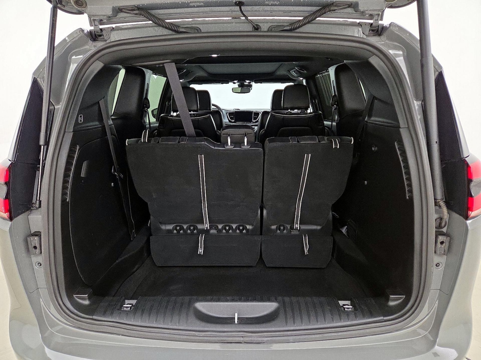 2025 Chrysler Pacifica Limited - Photo 23