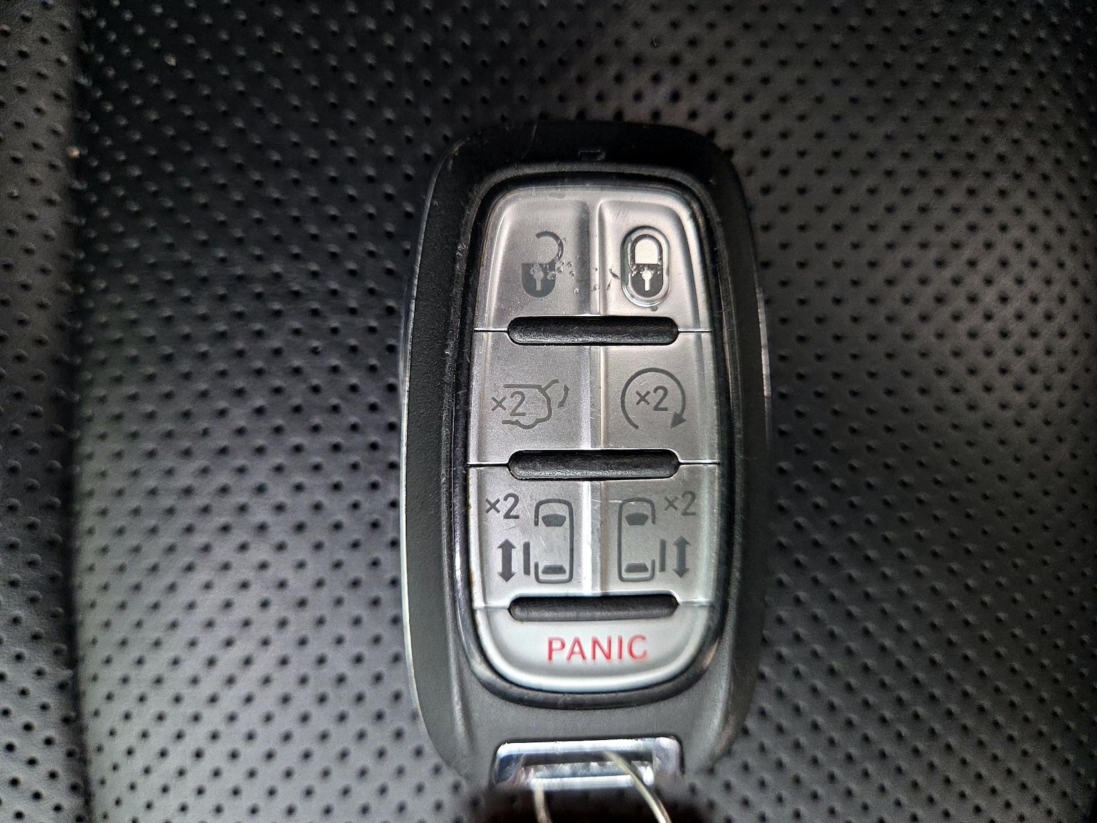 2025 Chrysler Pacifica Limited - Photo 25