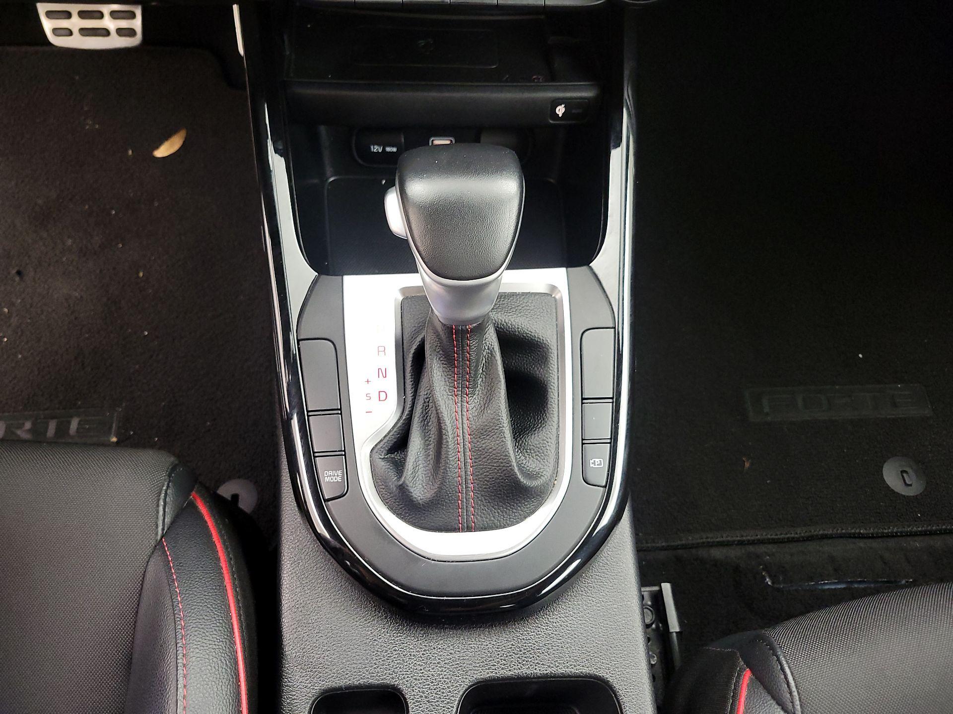 Thumbnail: 2024 Kia Forte - 17