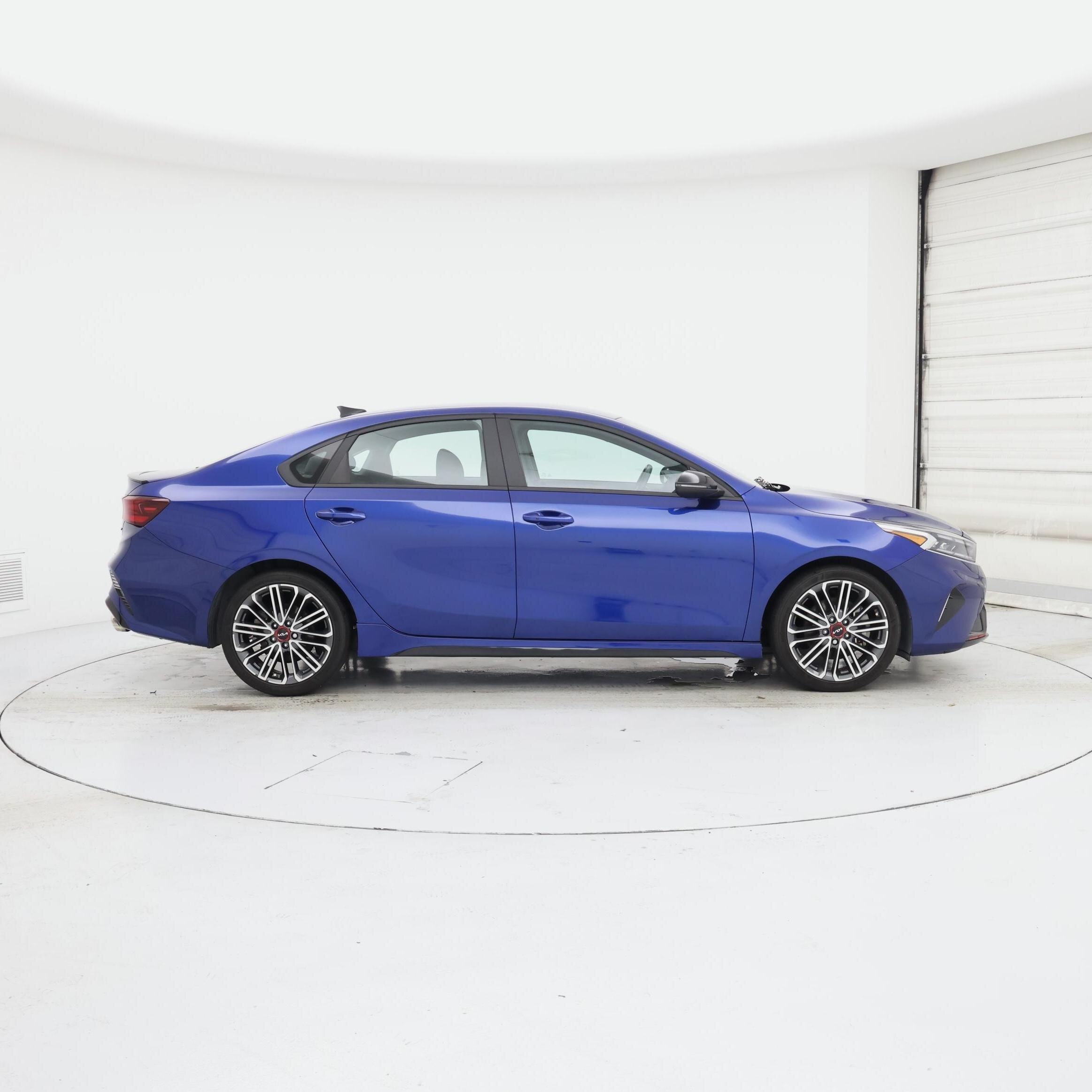 Thumbnail: 2024 Kia Forte - 7