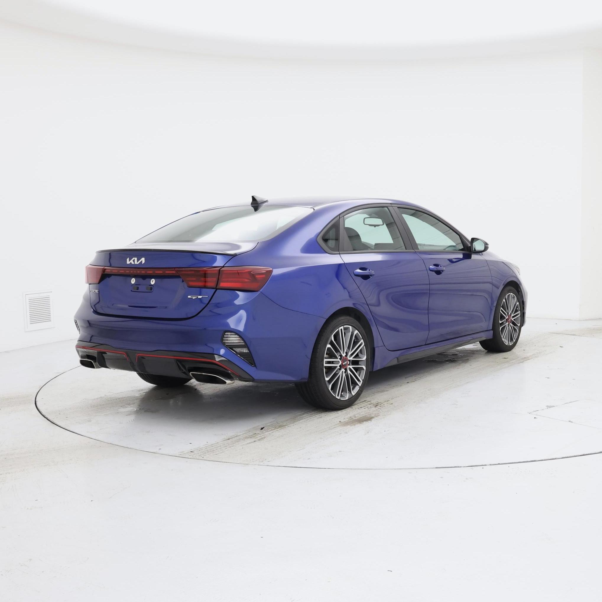 Thumbnail: 2024 Kia Forte - 8