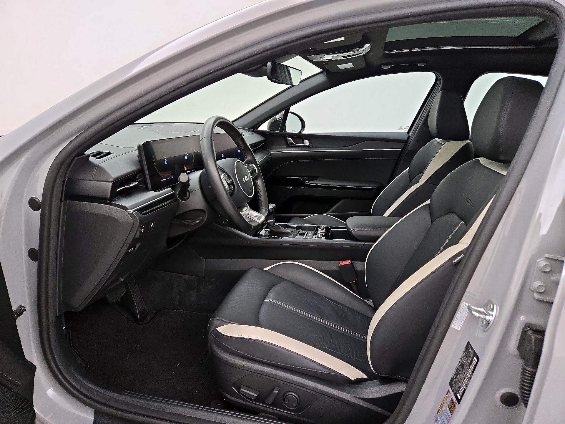Thumbnail: 2025 Kia K5 - 11