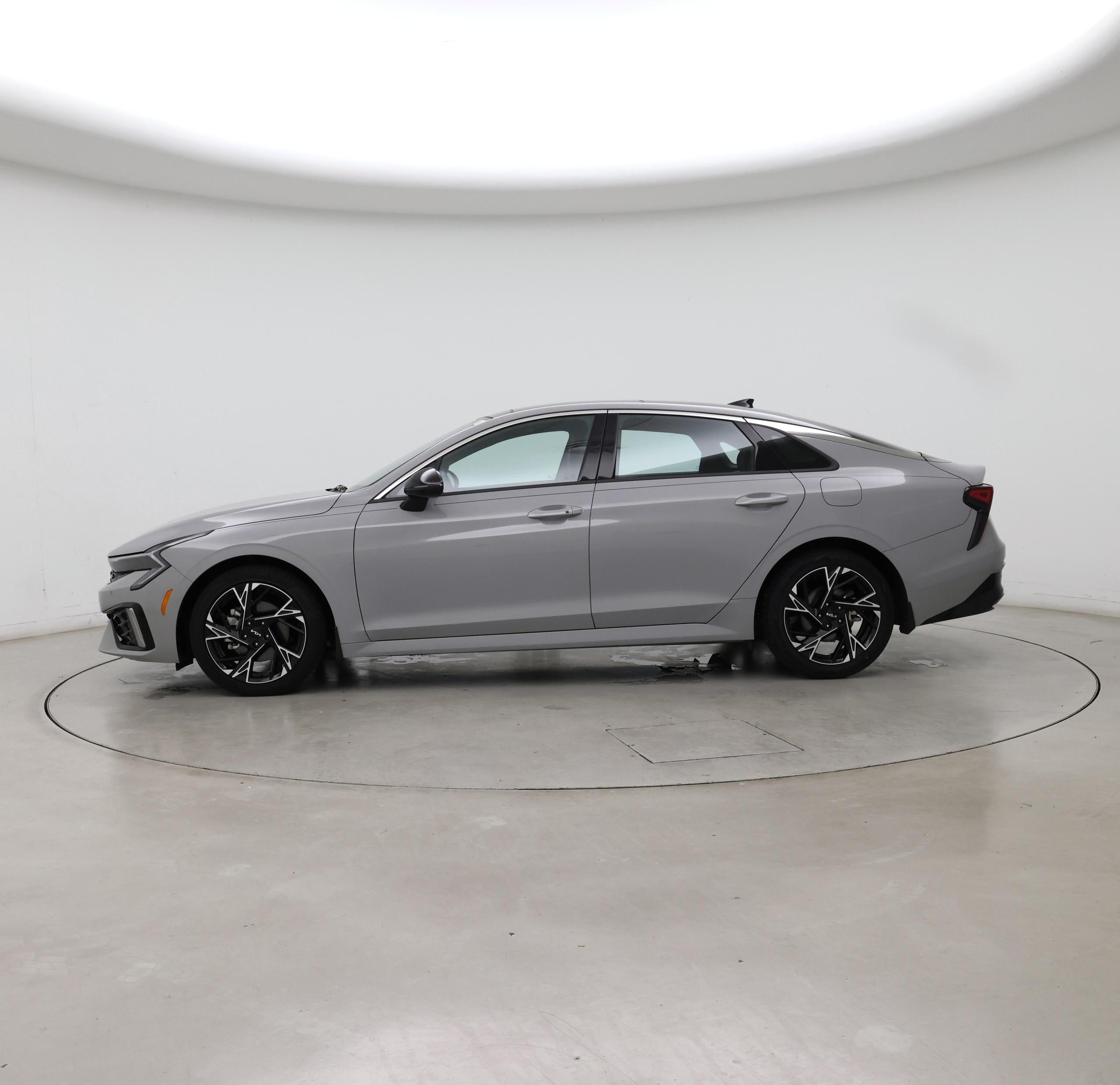 Thumbnail: 2025 Kia K5 - 3