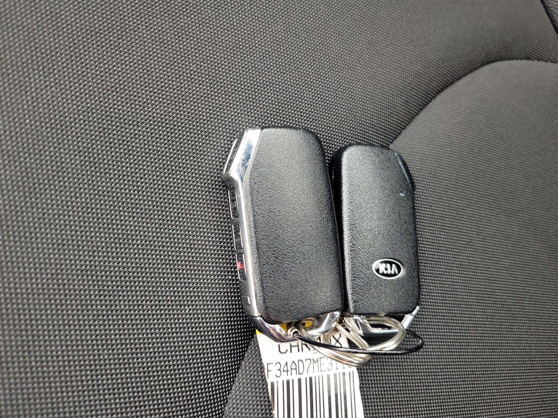 Thumbnail: 2021 Kia Forte - 18