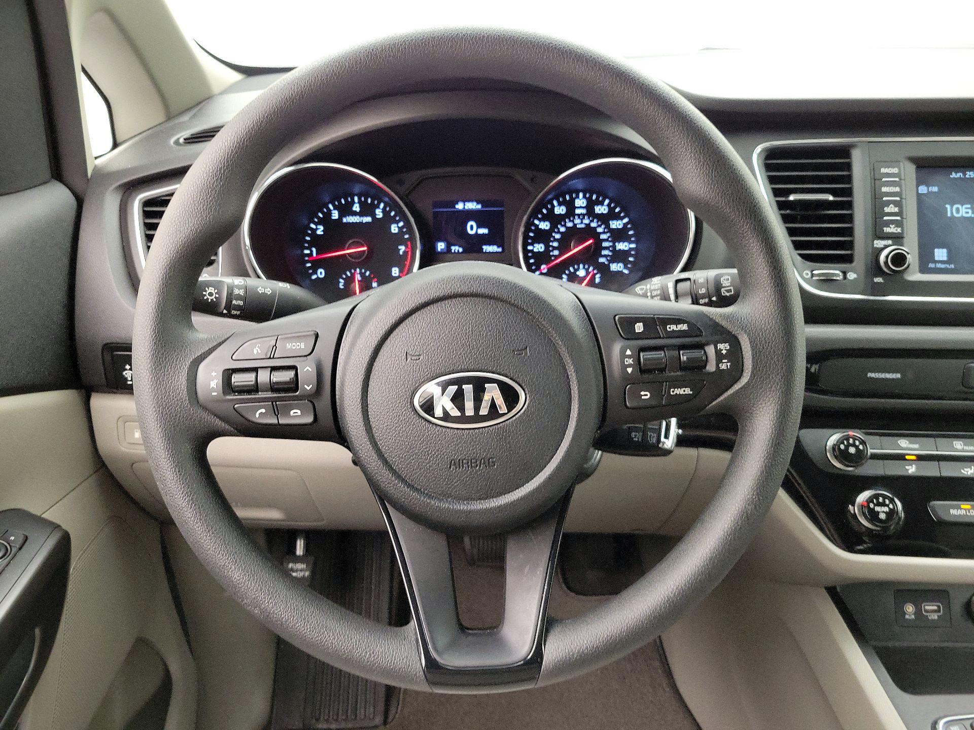 Thumbnail: 2021 Kia Sedona - 10