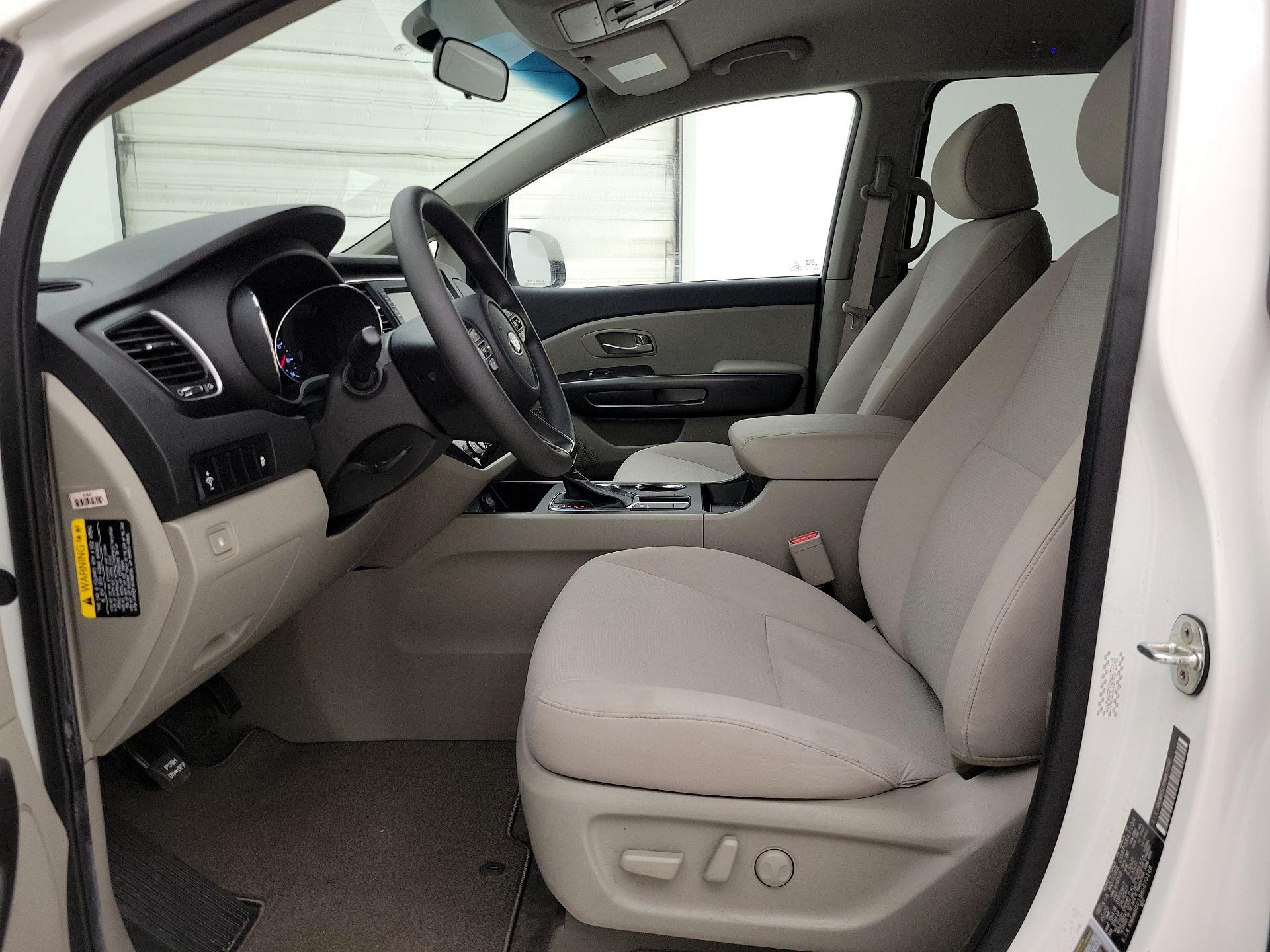 Thumbnail: 2021 Kia Sedona - 11