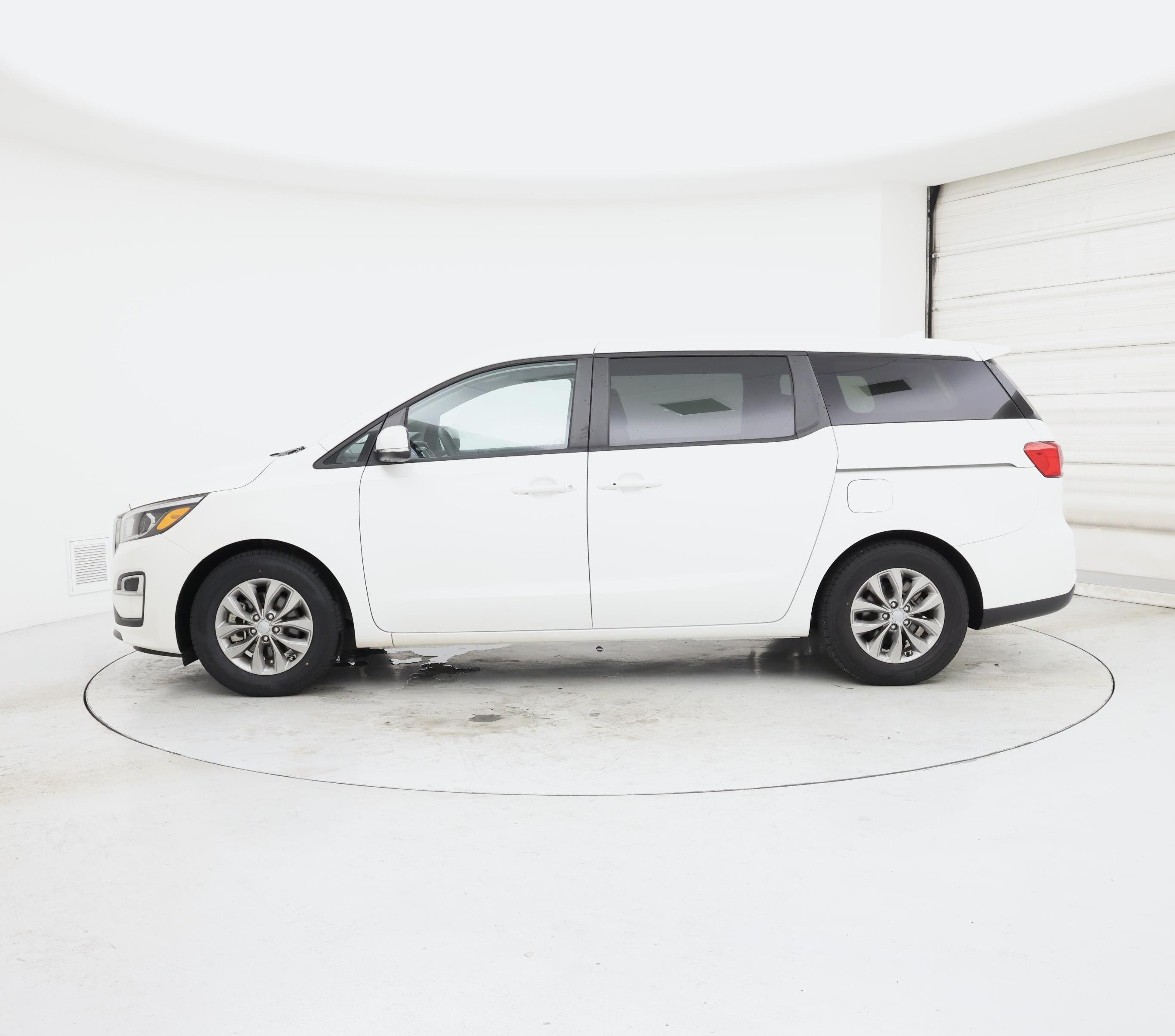 Thumbnail: 2021 Kia Sedona - 3
