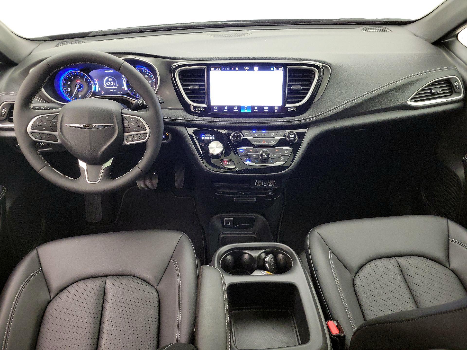 Thumbnail: 2025 Chrysler Pacifica - 9