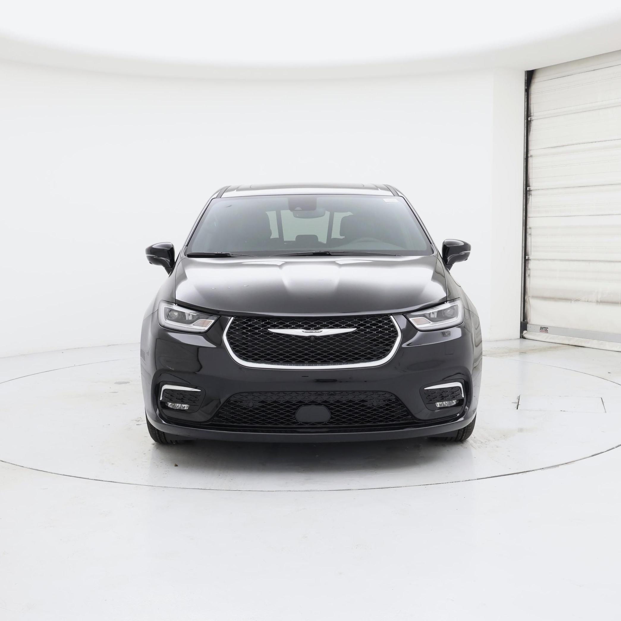 Thumbnail: 2025 Chrysler Pacifica - 5