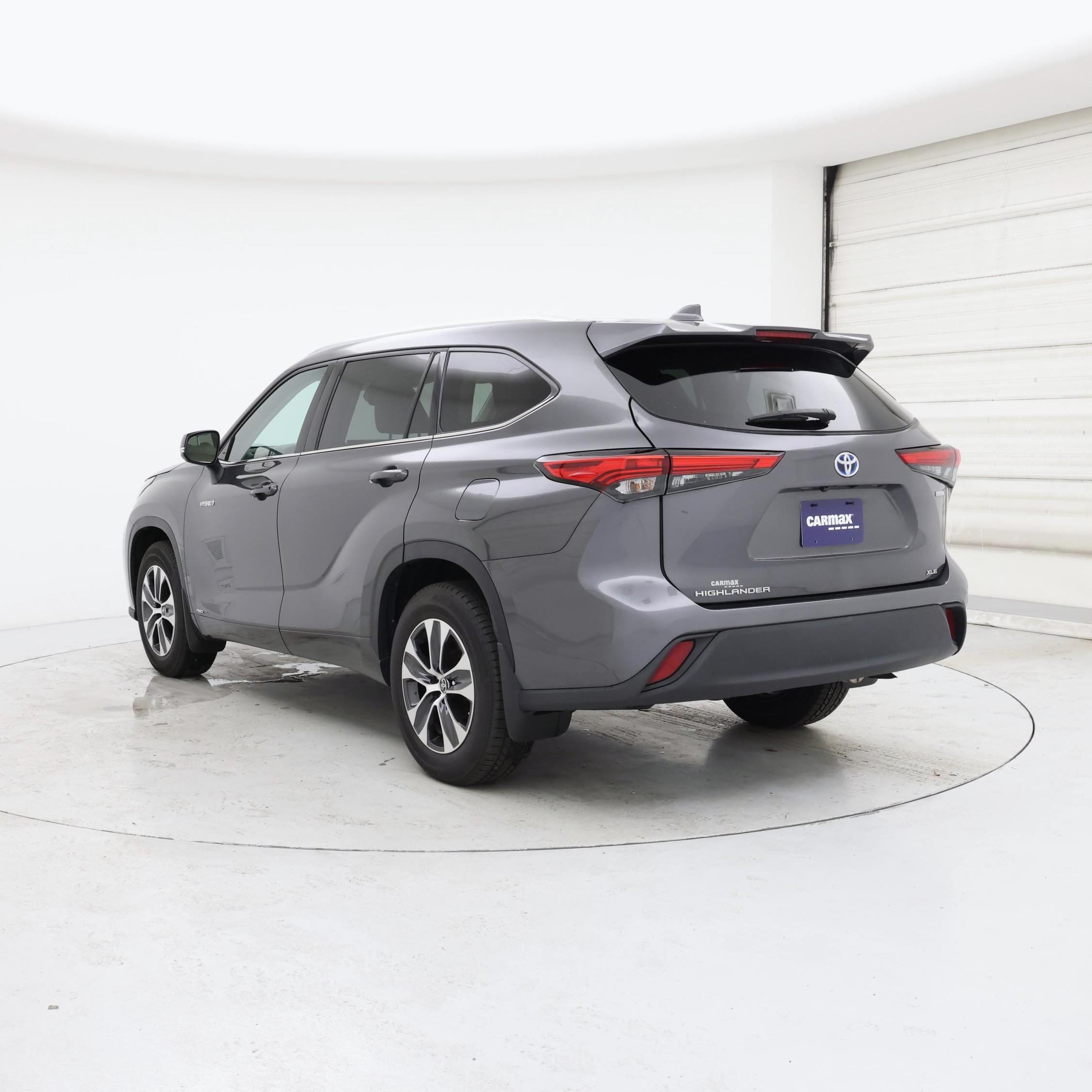 Thumbnail: 2021 Toyota Highlander - 2