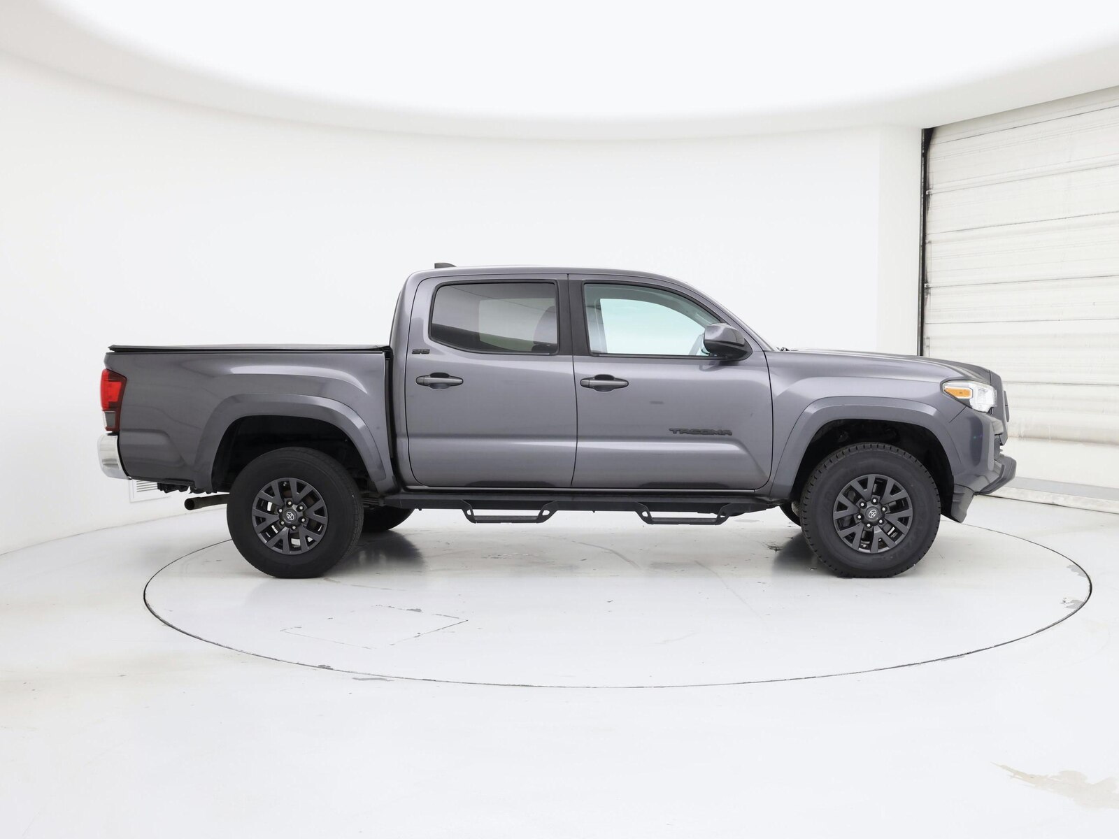 2020 Toyota Tacoma SR5 - Photo 8