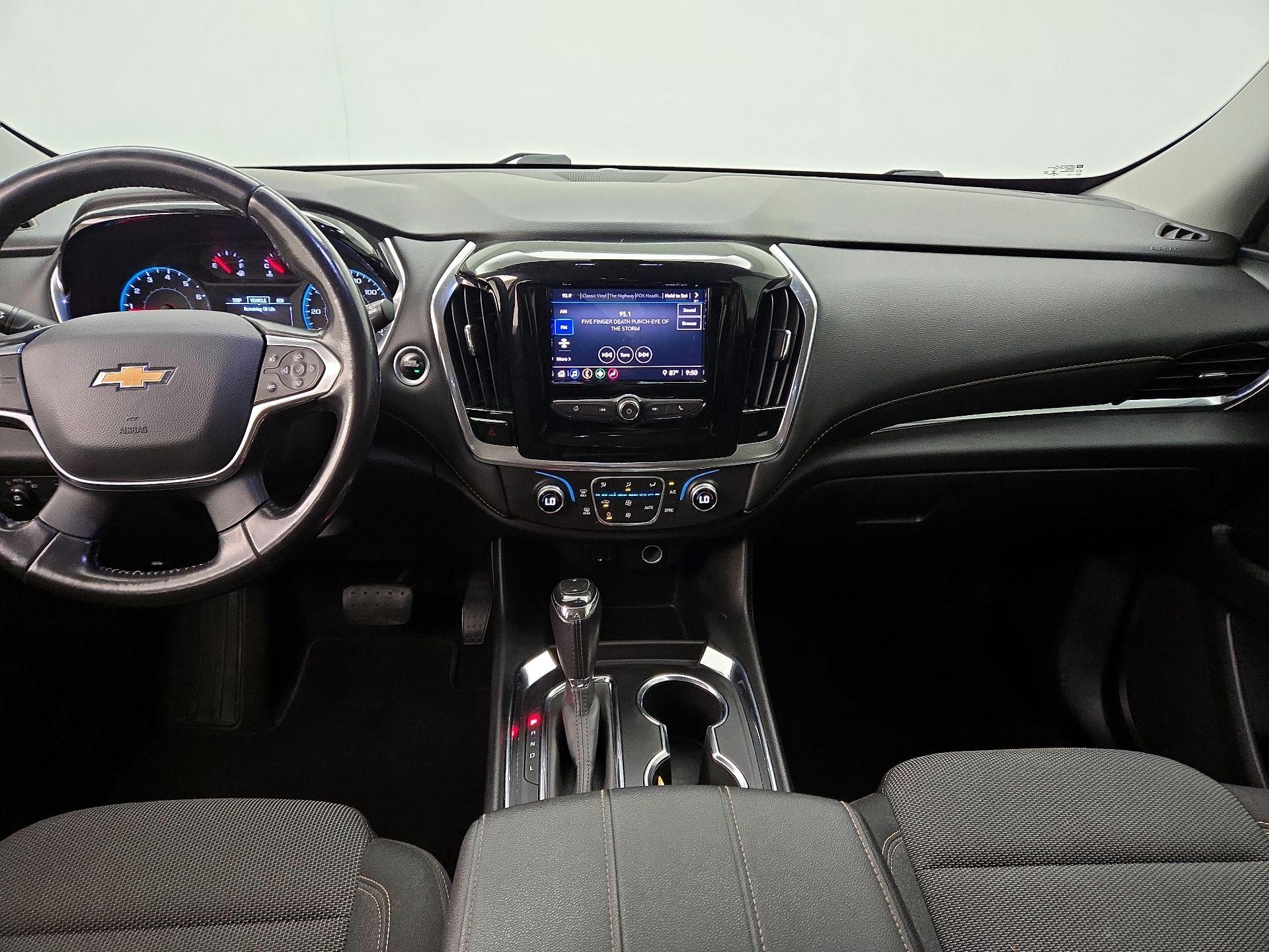 Thumbnail: 2020 Chevrolet Traverse - 9