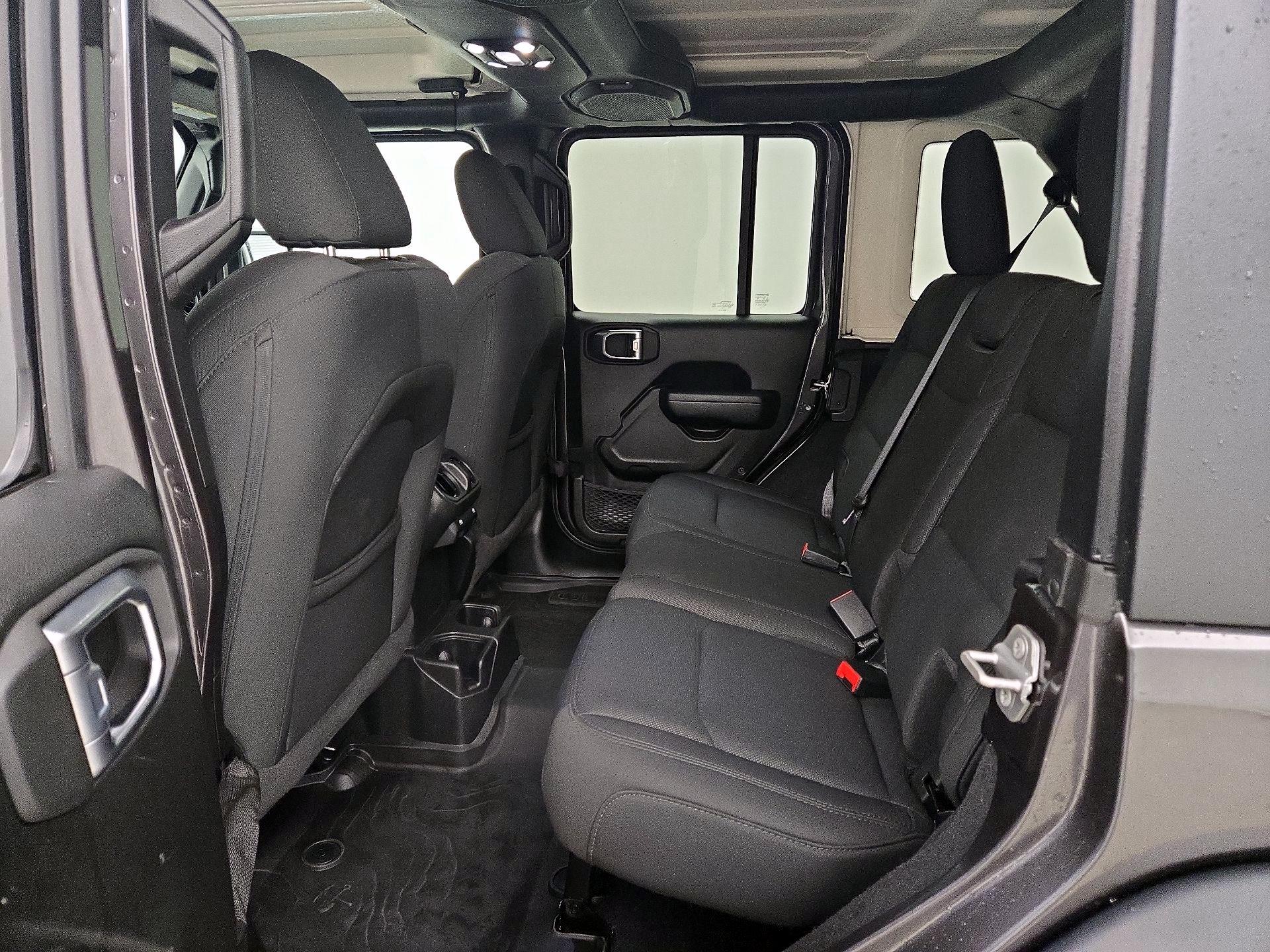 Thumbnail: 2022 Jeep Wrangler - 19