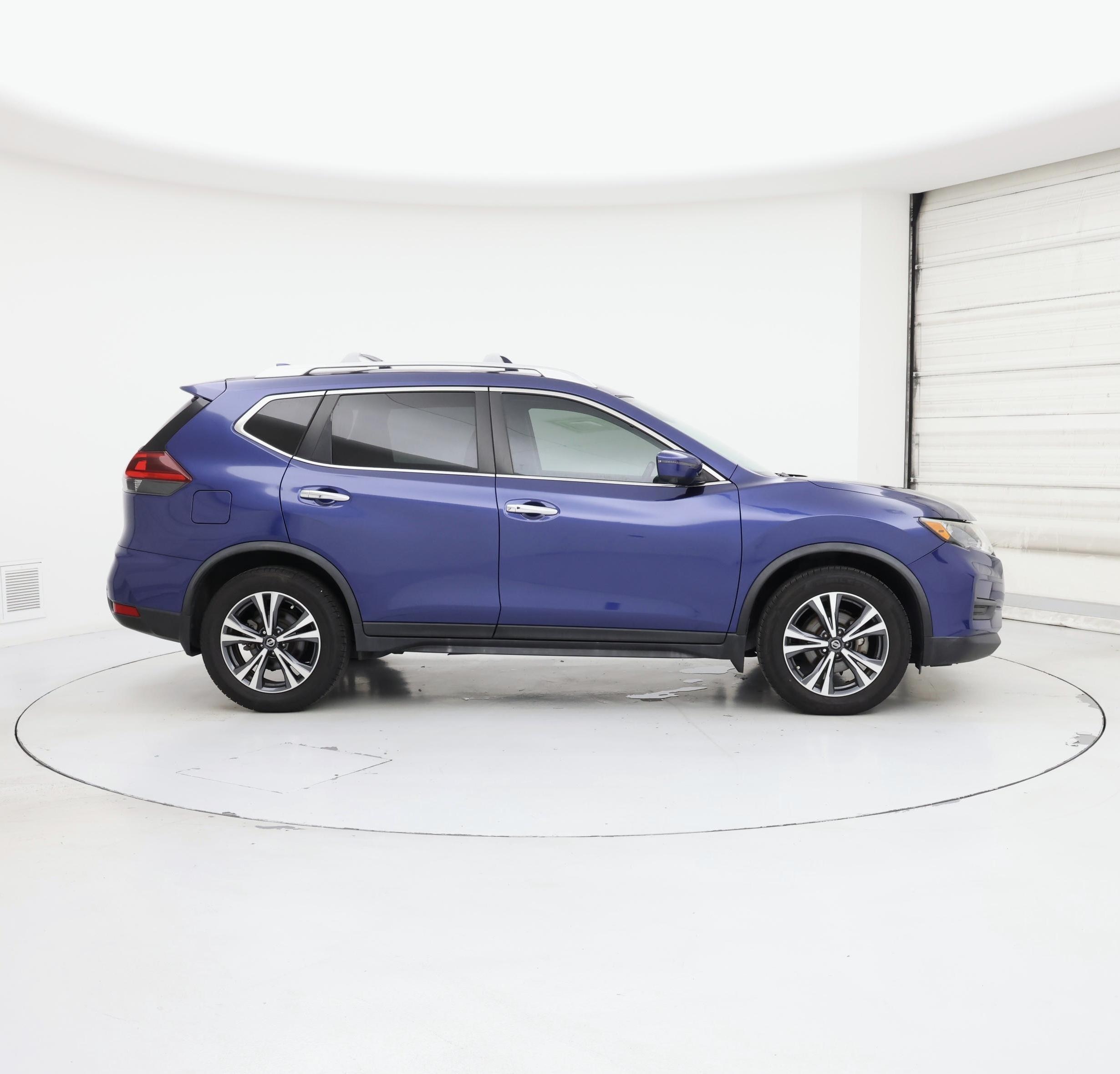Thumbnail: 2020 Nissan Rogue - 7