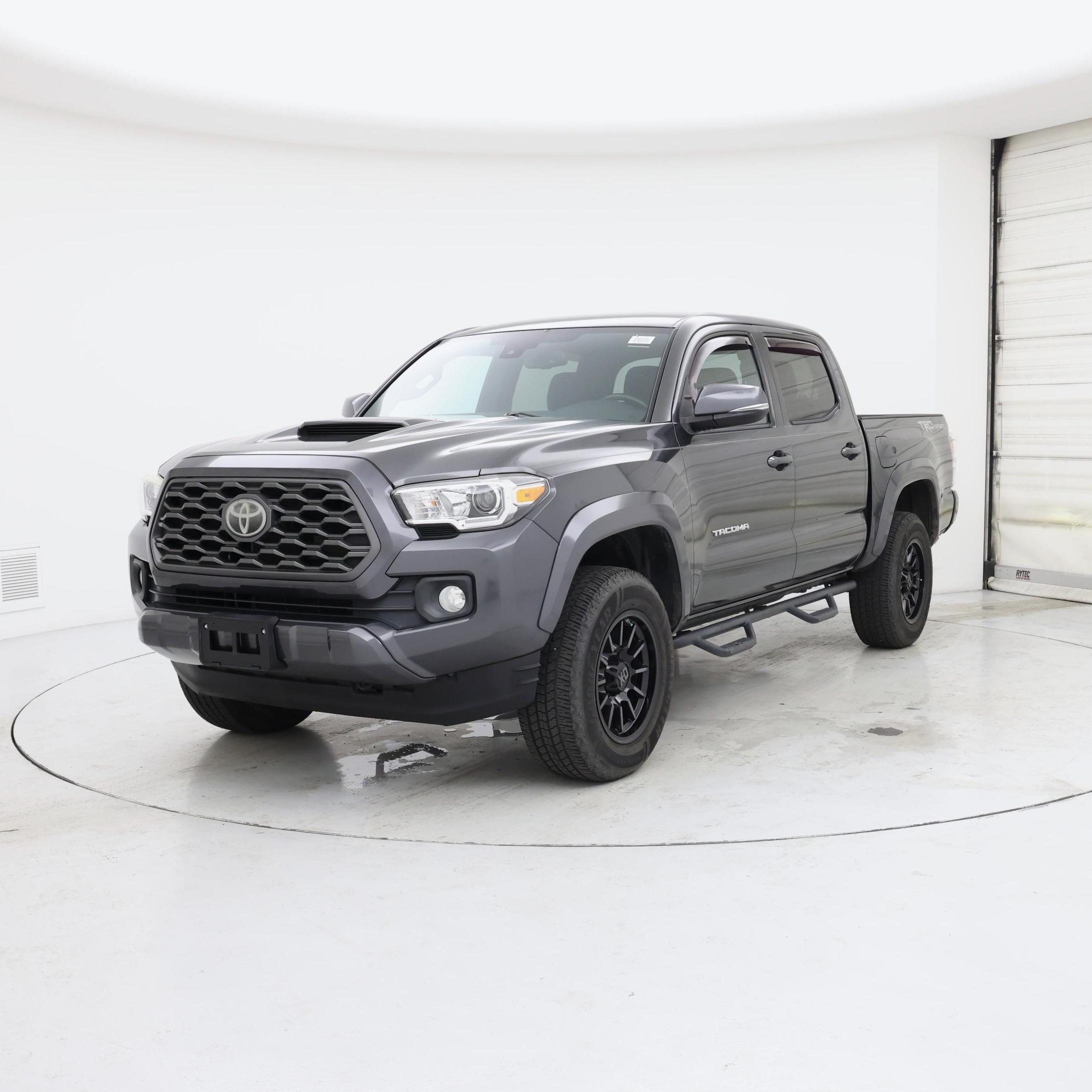 Thumbnail: 2020 Toyota Tacoma - 4
