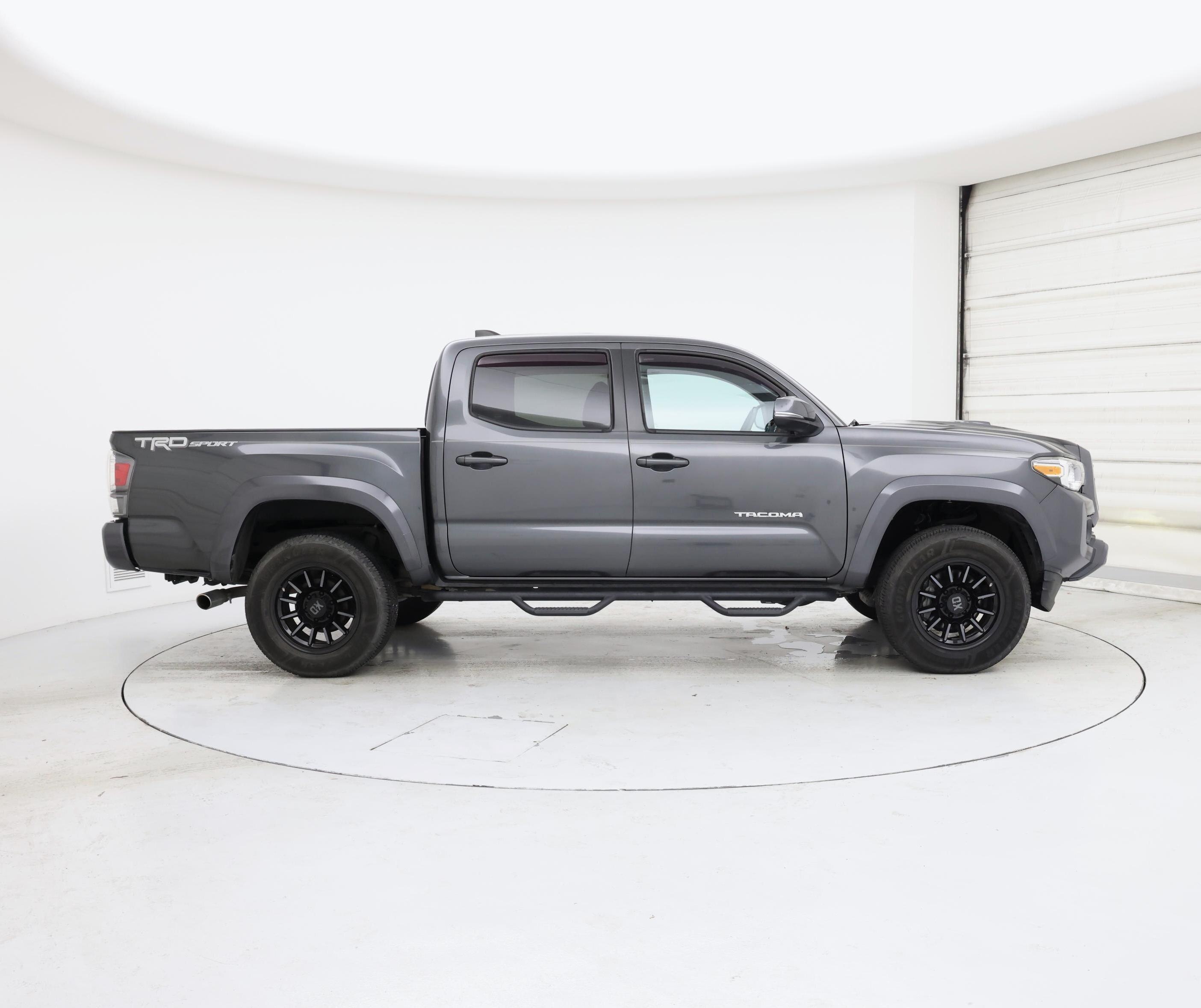 Thumbnail: 2020 Toyota Tacoma - 7