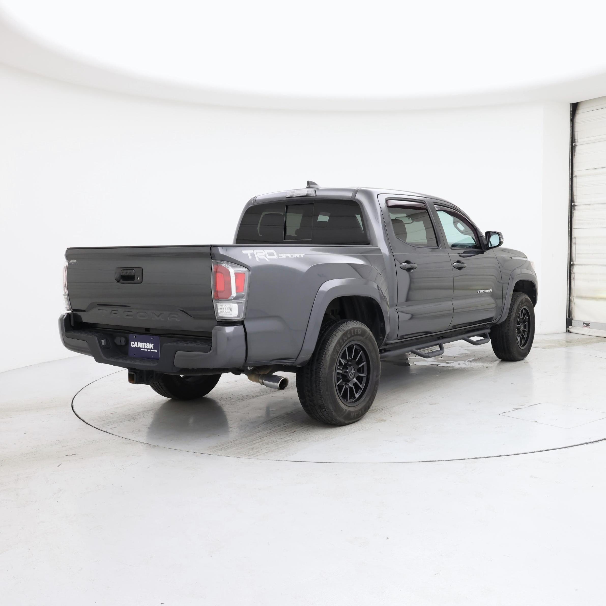 Thumbnail: 2020 Toyota Tacoma - 8