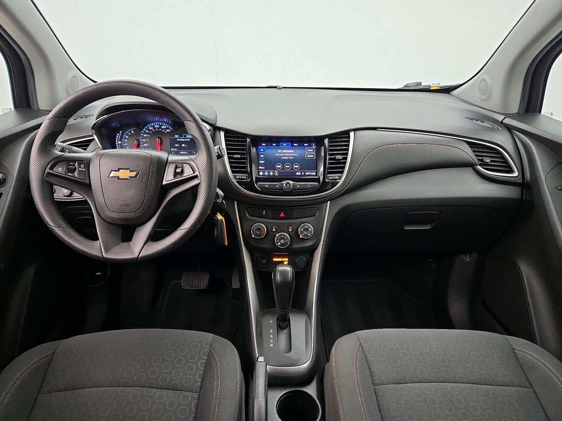 Thumbnail: 2022 Chevrolet Trax - 9