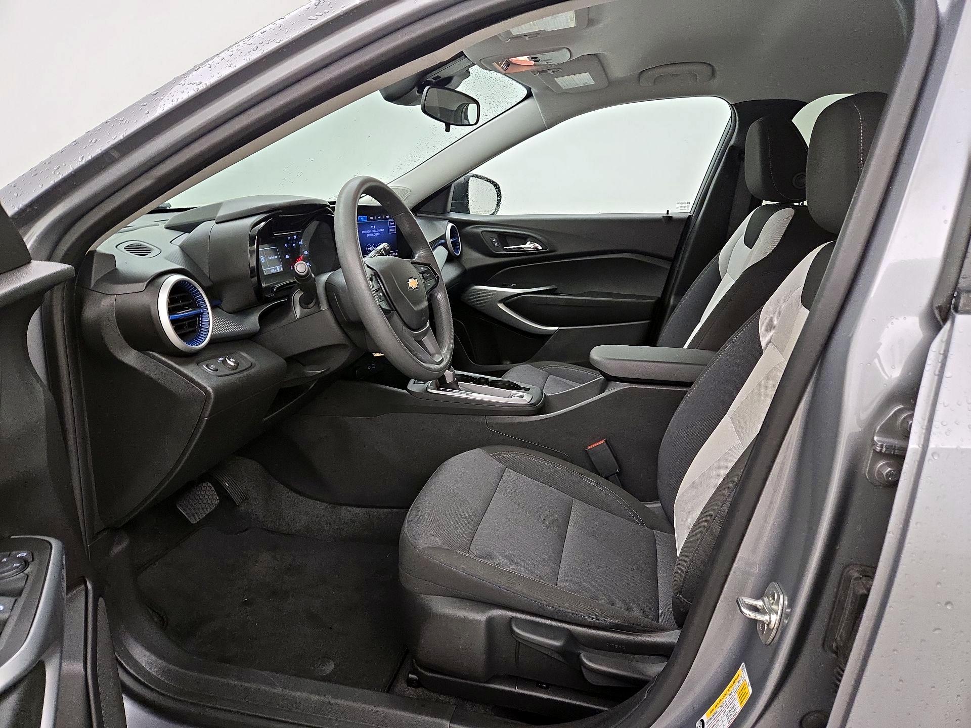Thumbnail: 2024 Chevrolet Trax - 11