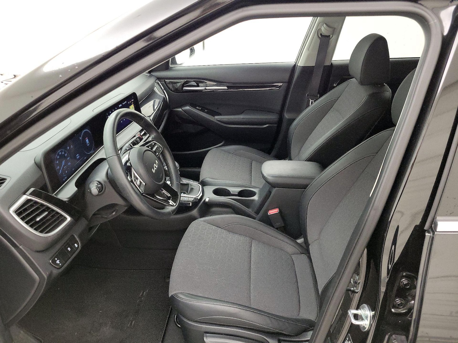 Photo 12