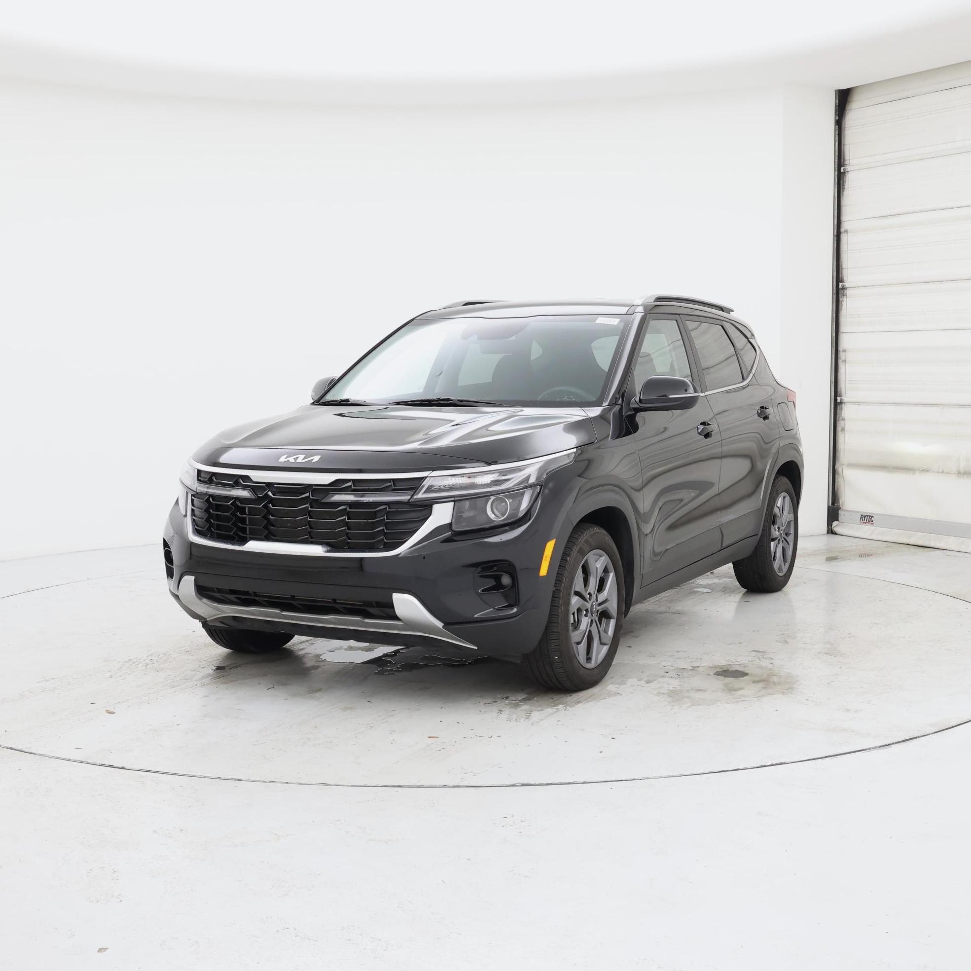 Thumbnail: 2024 Kia Seltos - 4