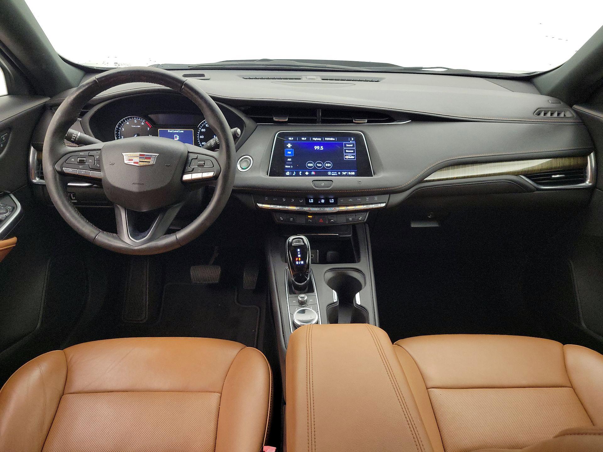 Thumbnail: 2021 Cadillac XT4 - 9