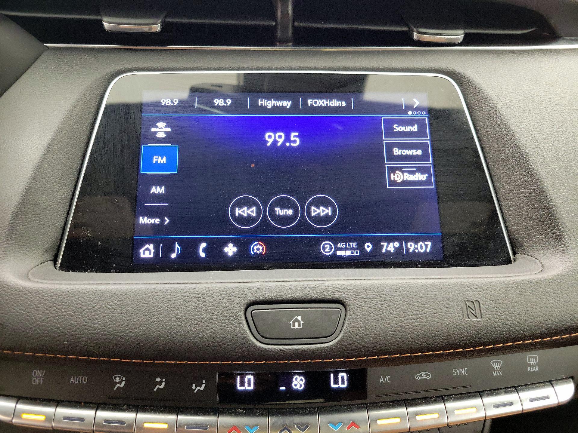 Thumbnail: 2021 Cadillac XT4 - 15