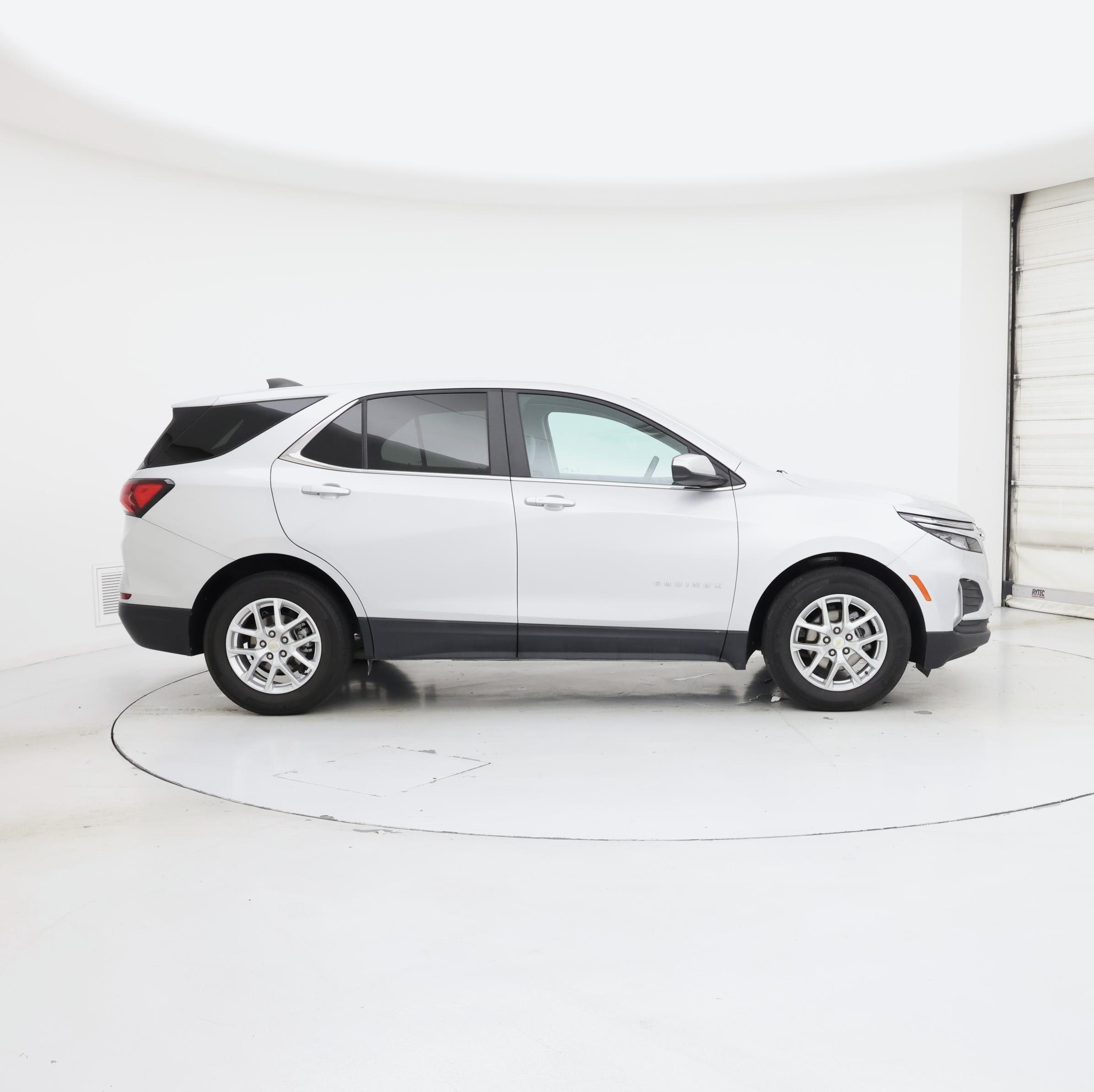 Thumbnail: 2022 Chevrolet Equinox - 7