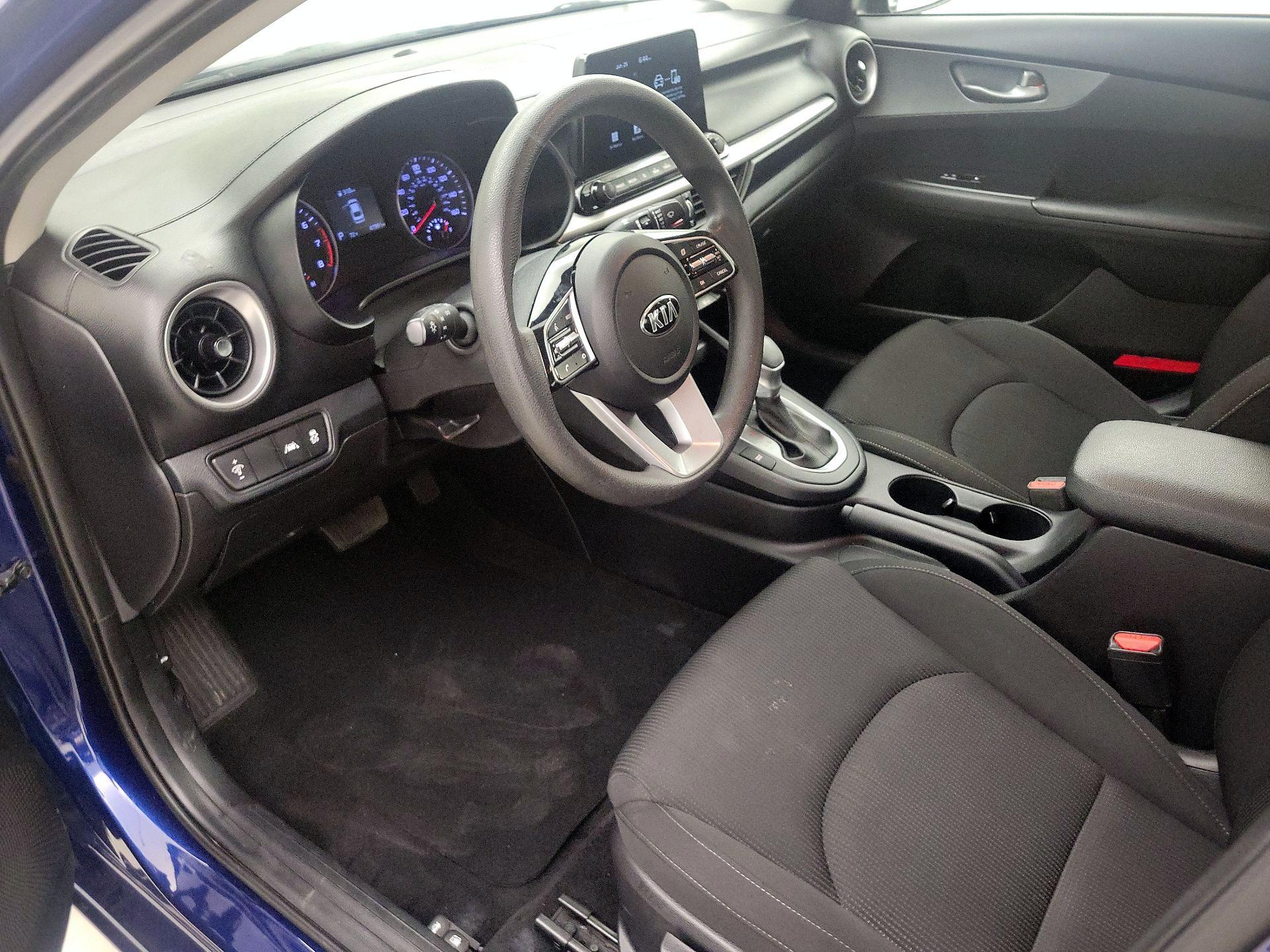 Thumbnail: 2021 Kia Forte - 11