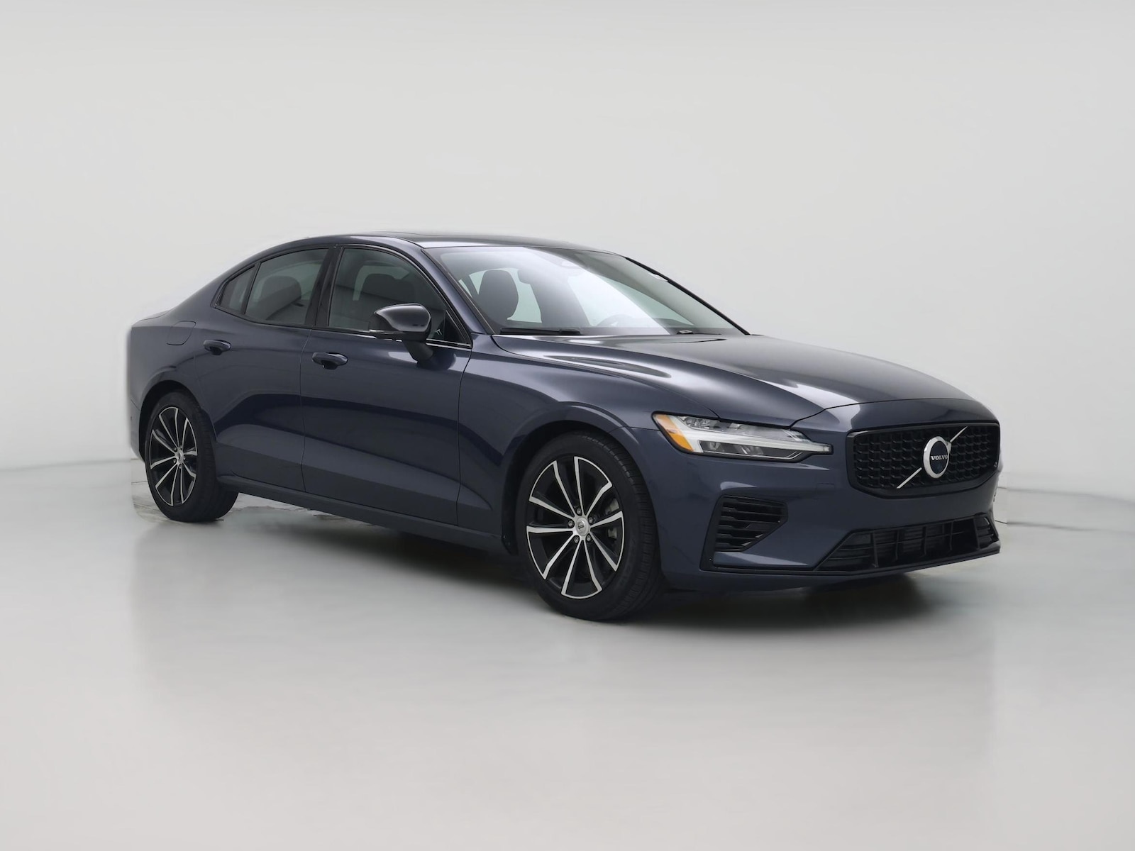 2023 Volvo S60 Recharge Plug-In Hybrid
