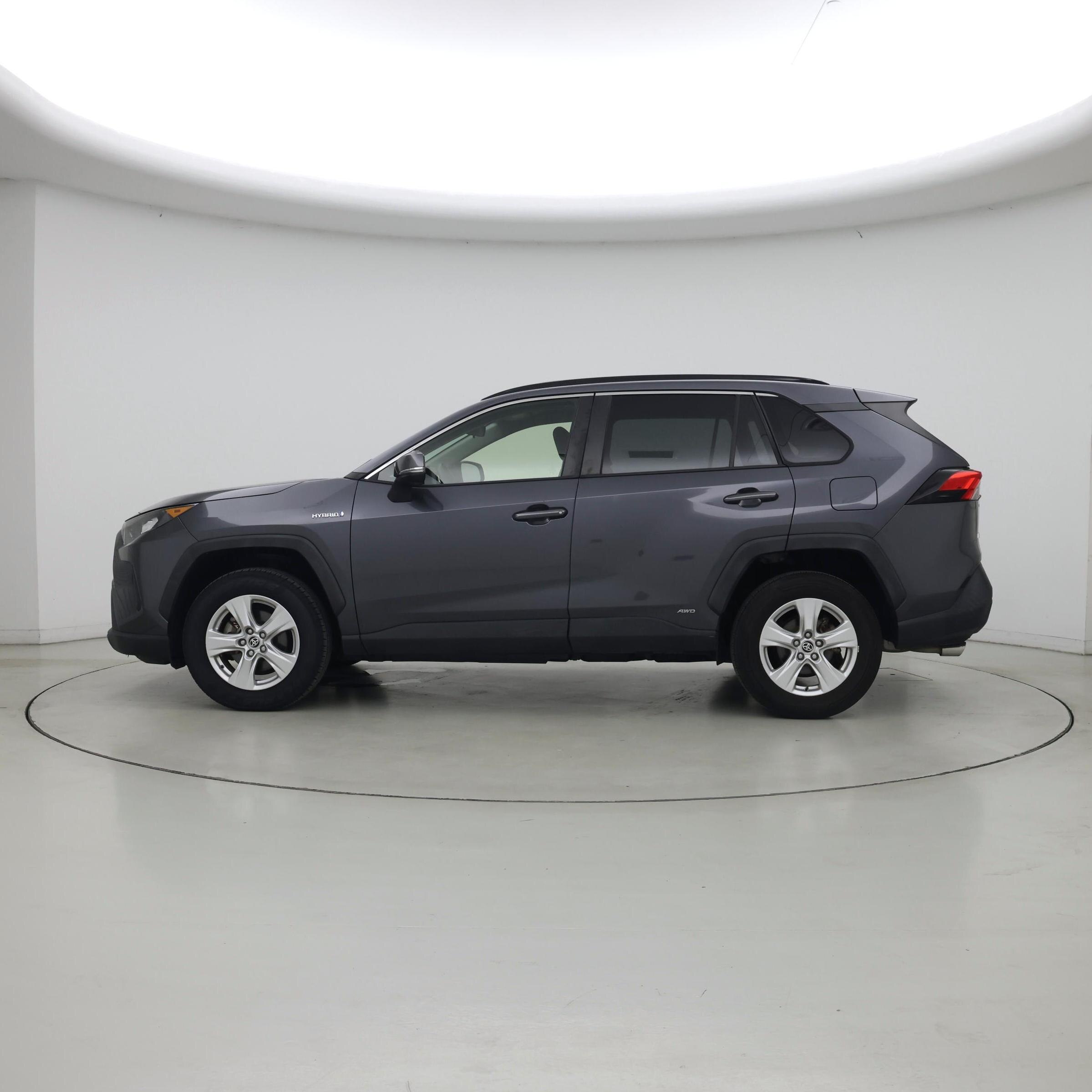 Thumbnail: 2020 Toyota RAV4 - 3