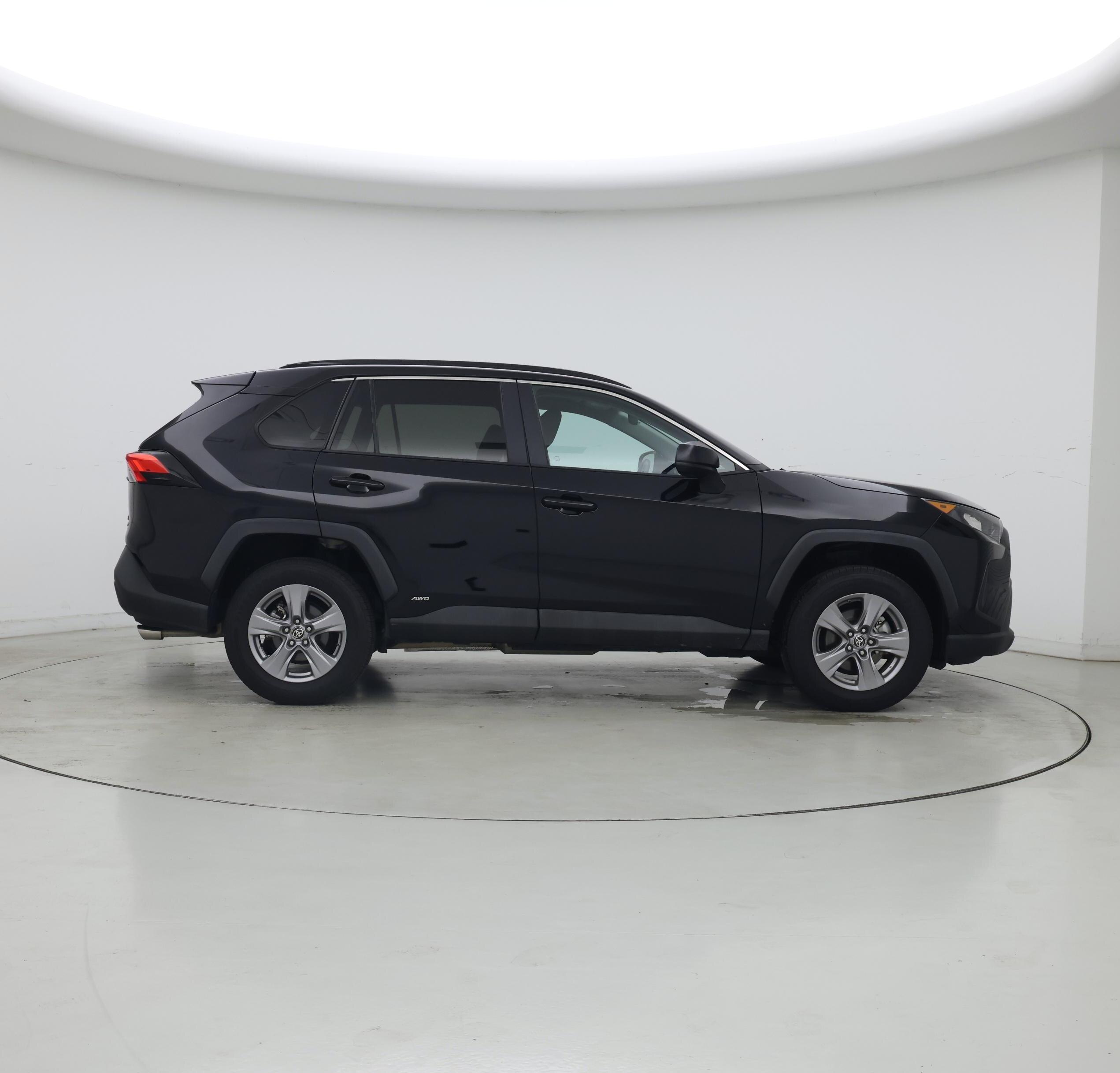 Thumbnail: 2022 Toyota RAV4 - 7
