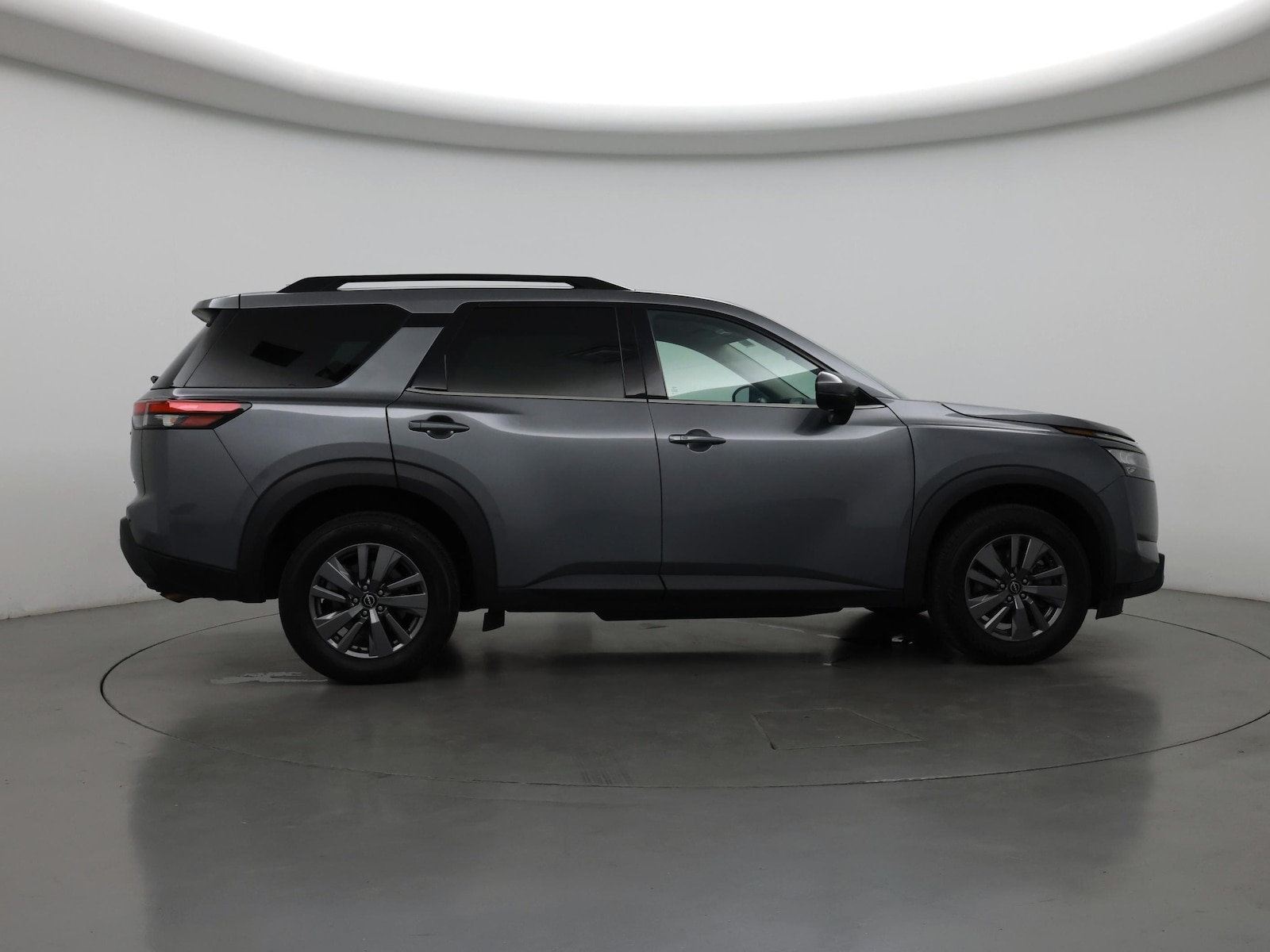 2025 Nissan Pathfinder SV - Photo 8