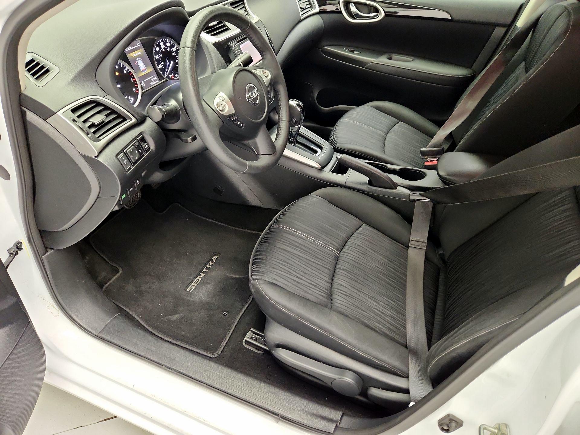 Thumbnail: 2017 Nissan Sentra - 11