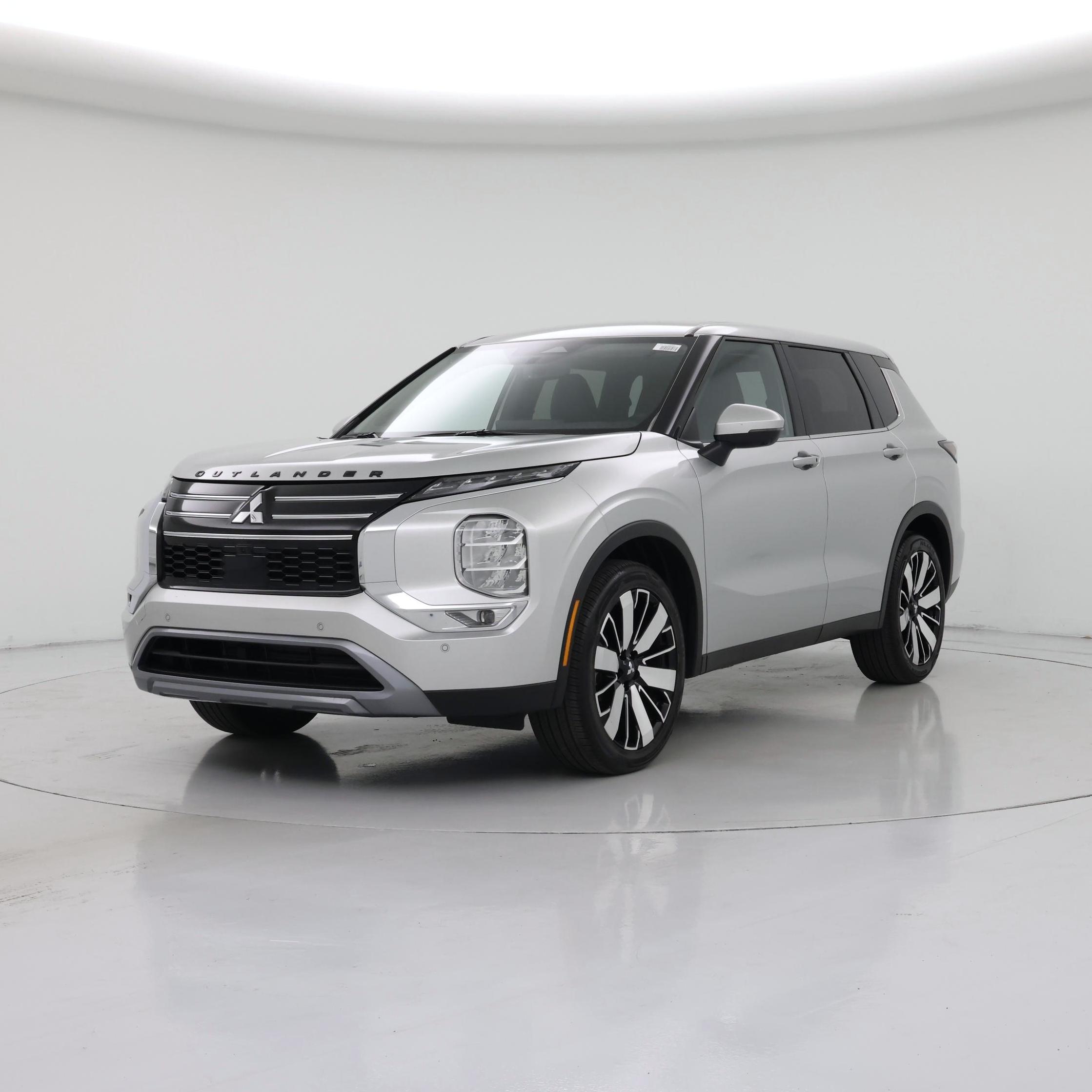 Thumbnail: 2025 Mitsubishi Outlander - 4